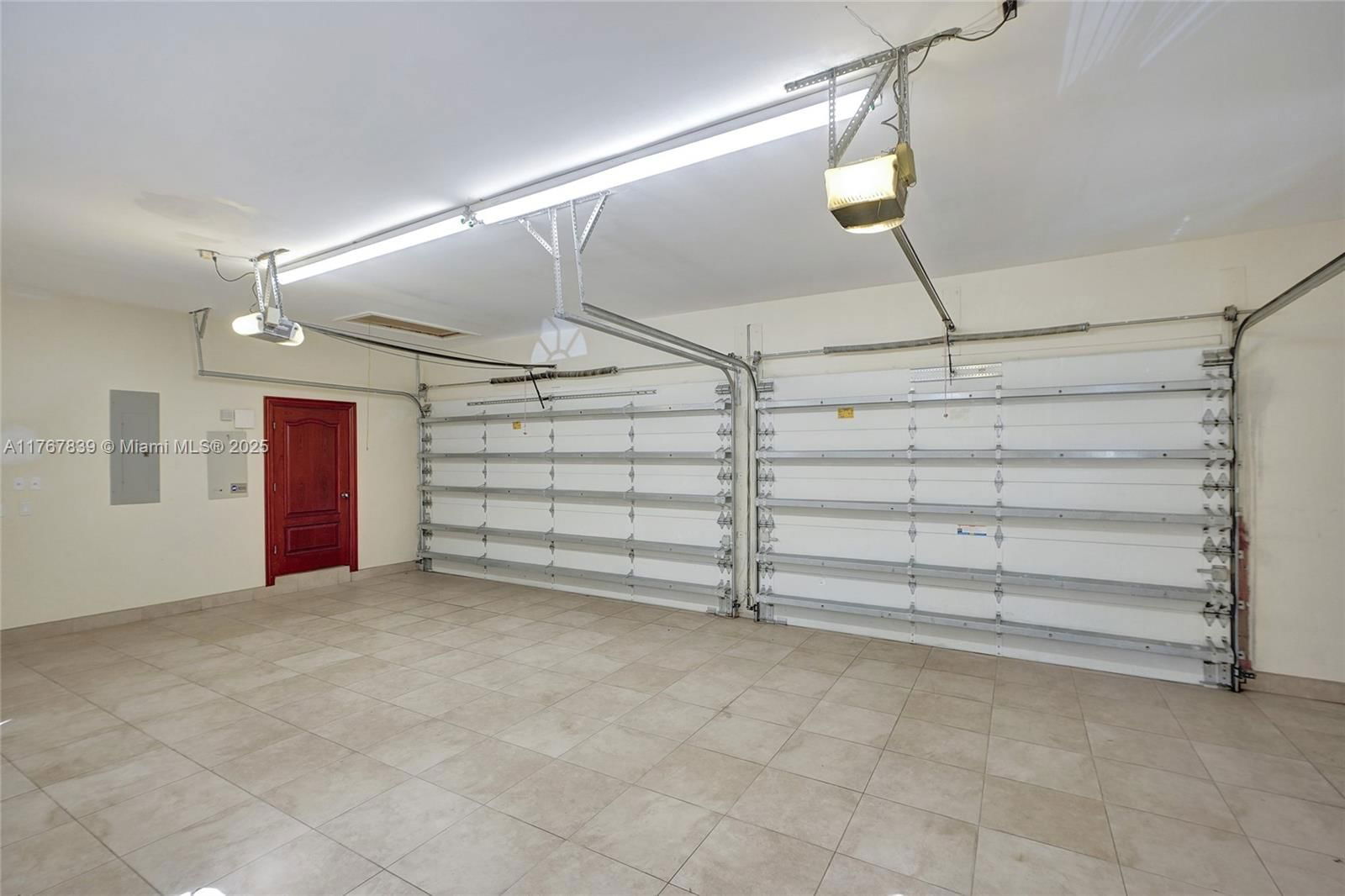 Real estate property located at 450 Esplanade Dr, Miami-dade, Cinema Park Country Club, Miami Springs, FL