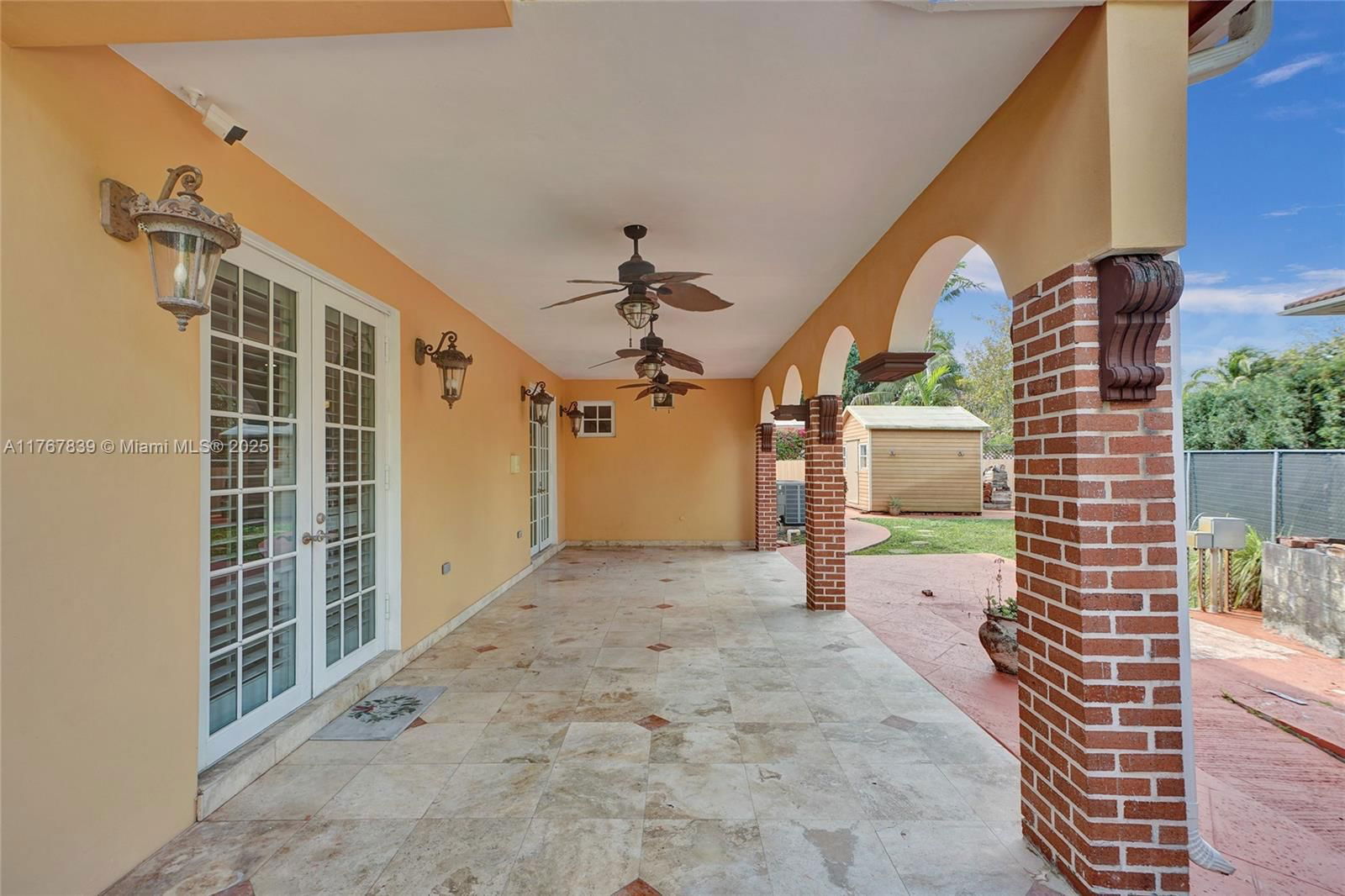 Real estate property located at 450 Esplanade Dr, Miami-dade, Cinema Park Country Club, Miami Springs, FL
