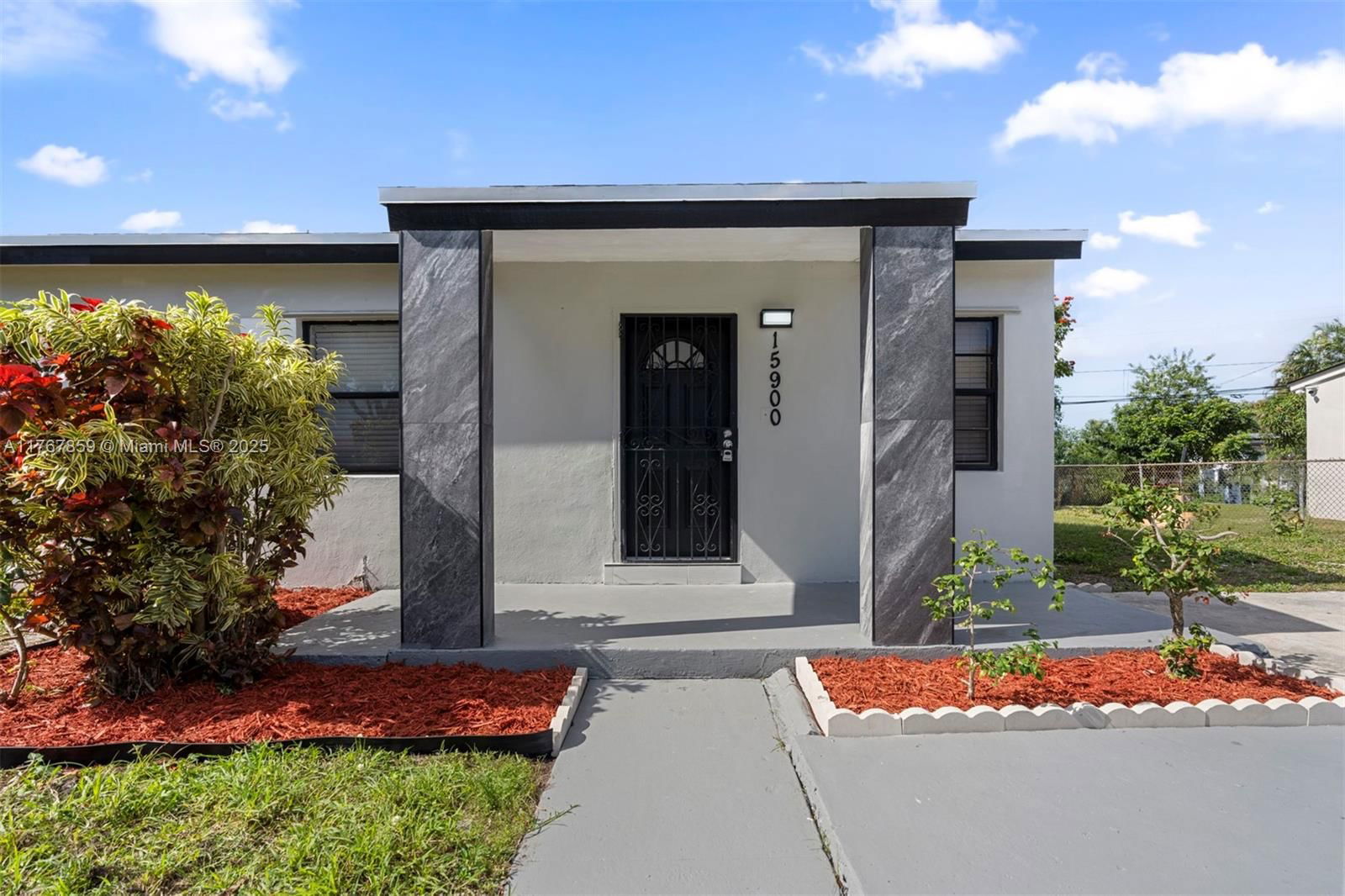 Real estate property located at 15900 18th Ave, Miami-dade, Bunche Park 1 Addn, Miami Gardens, FL