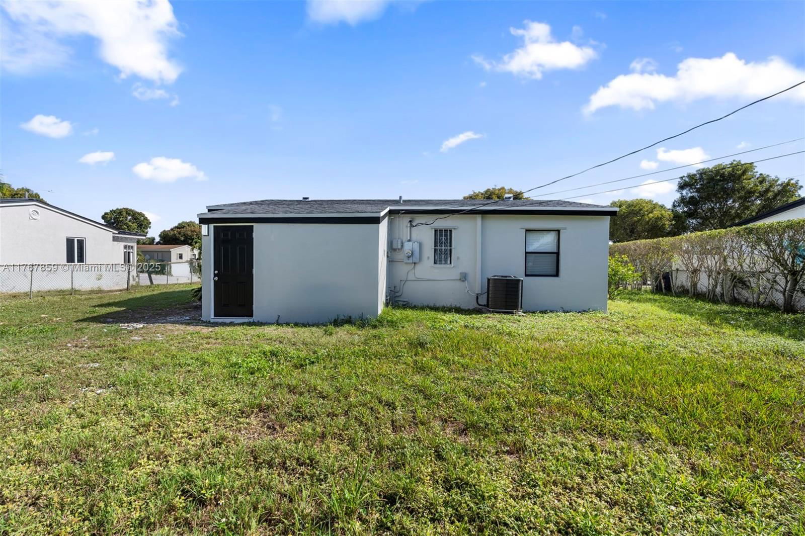 Real estate property located at 15900 18th Ave, Miami-dade, Bunche Park 1 Addn, Miami Gardens, FL