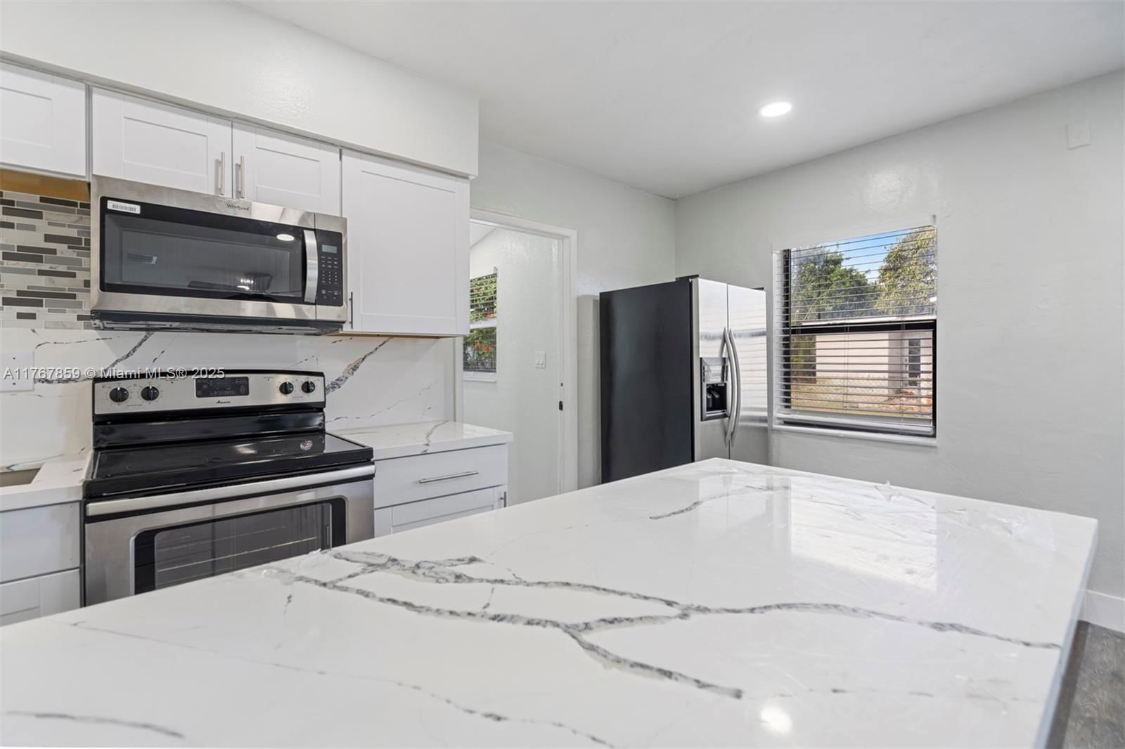 Real estate property located at 15900 18th Ave, Miami-dade, Bunche Park 1 Addn, Miami Gardens, FL