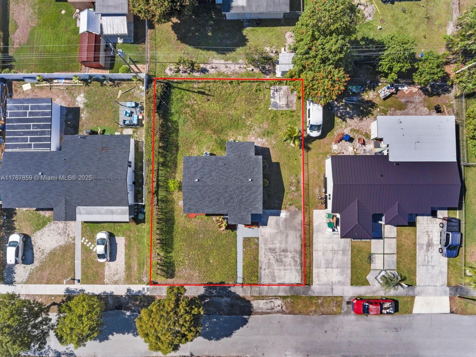 Real estate property located at 15900 18th Ave, Miami-dade, Bunche Park 1 Addn, Miami Gardens, FL