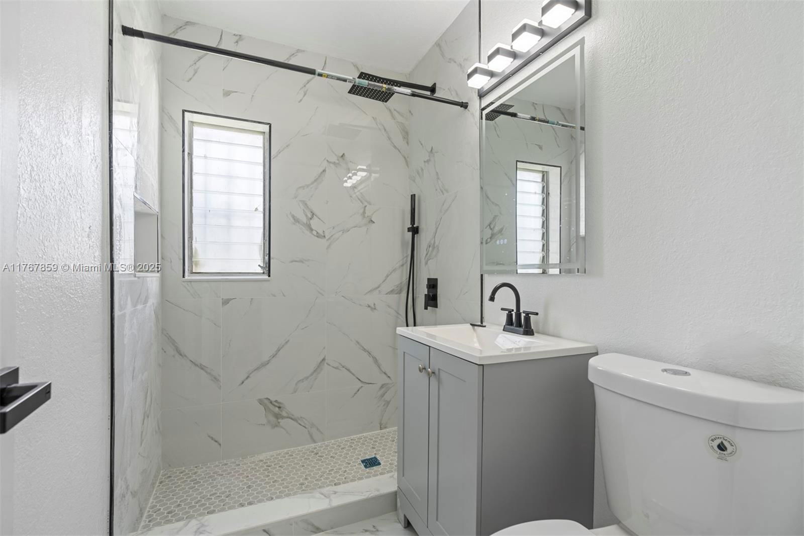 Real estate property located at 15900 18th Ave, Miami-dade, Bunche Park 1 Addn, Miami Gardens, FL