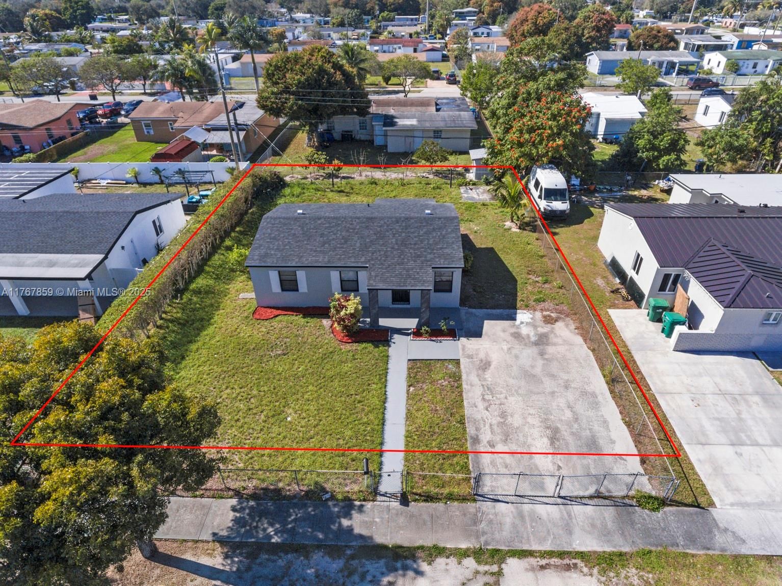 Real estate property located at 15900 18th Ave, Miami-dade, Bunche Park 1 Addn, Miami Gardens, FL