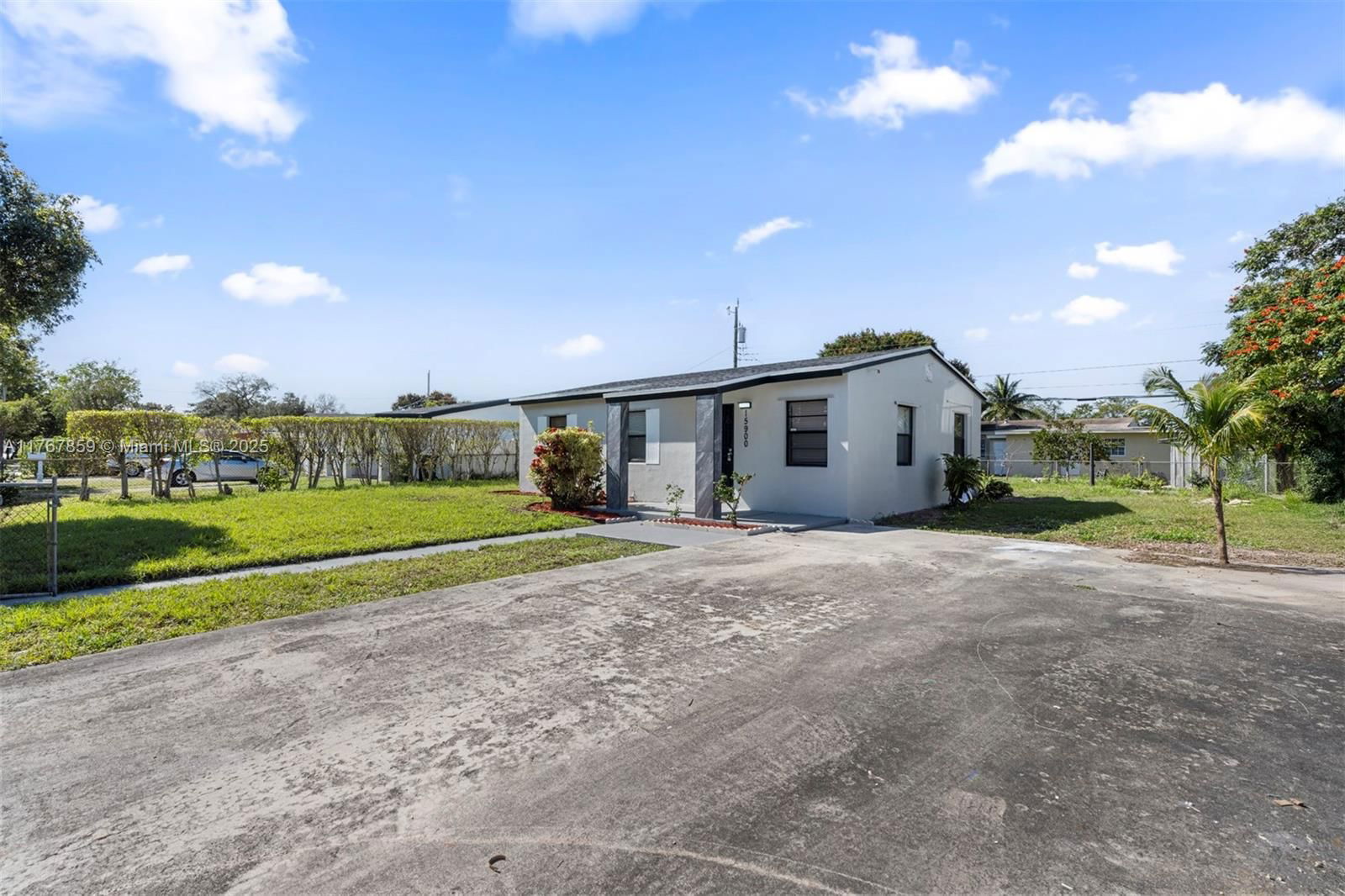 Real estate property located at 15900 18th Ave, Miami-dade, Bunche Park 1 Addn, Miami Gardens, FL