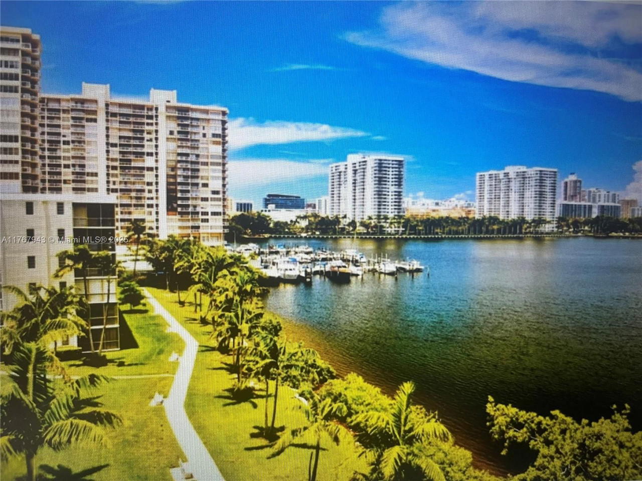 Real estate property located at 2910 Point East Dr M414, Miami-dade, Point East Sec Iii Condo, Aventura, FL