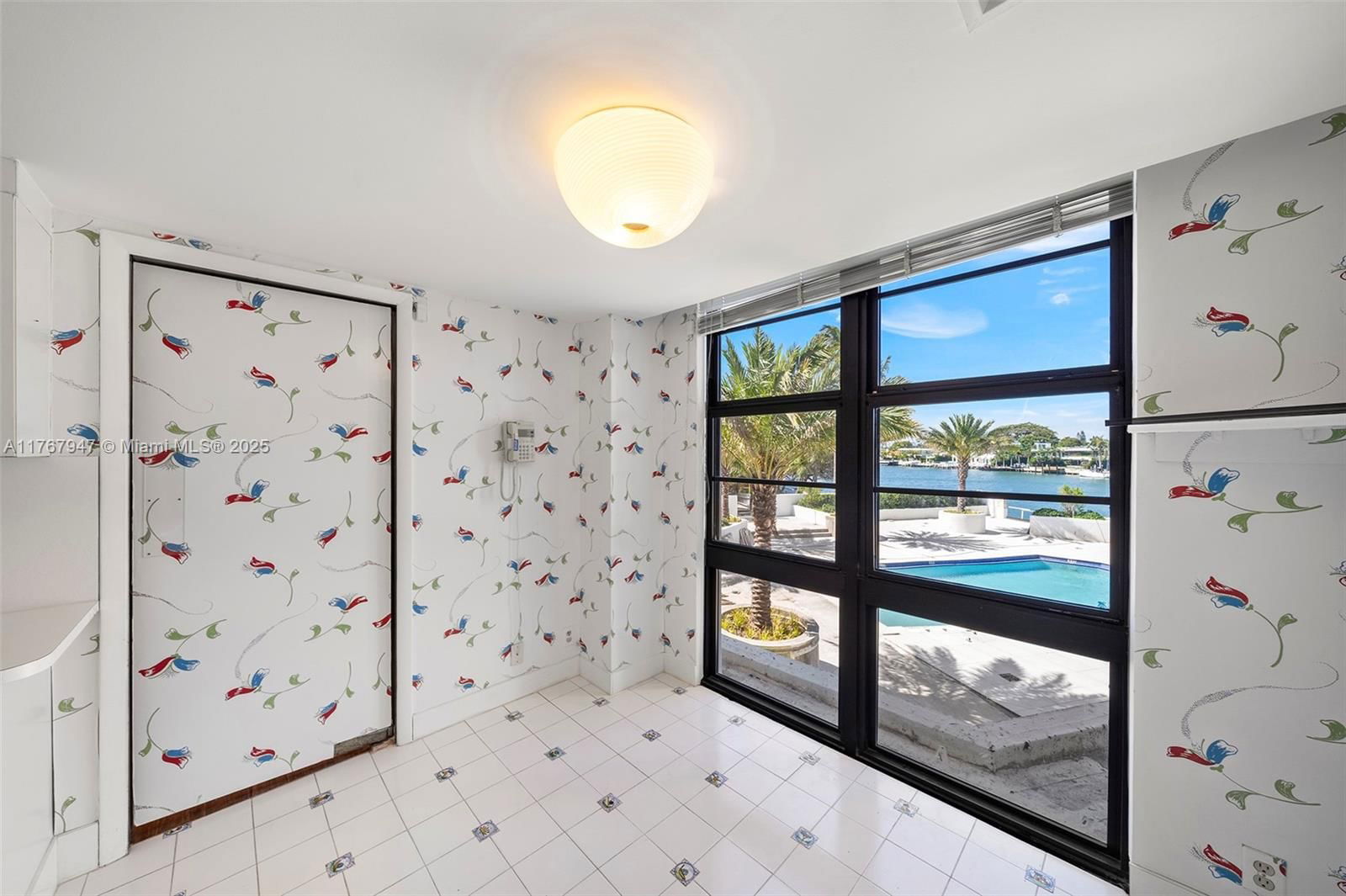 Real estate property located at 5500 Collins Ave #304, Miami-dade, Towerhouse Condo, Miami Beach, FL