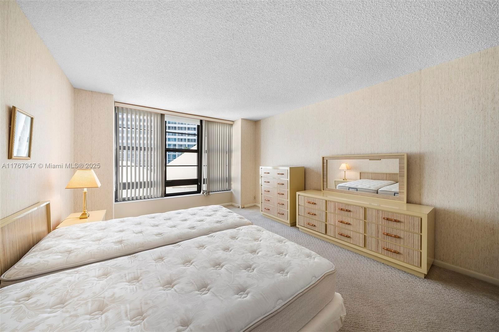 Real estate property located at 5500 Collins Ave #304, Miami-dade, Towerhouse Condo, Miami Beach, FL