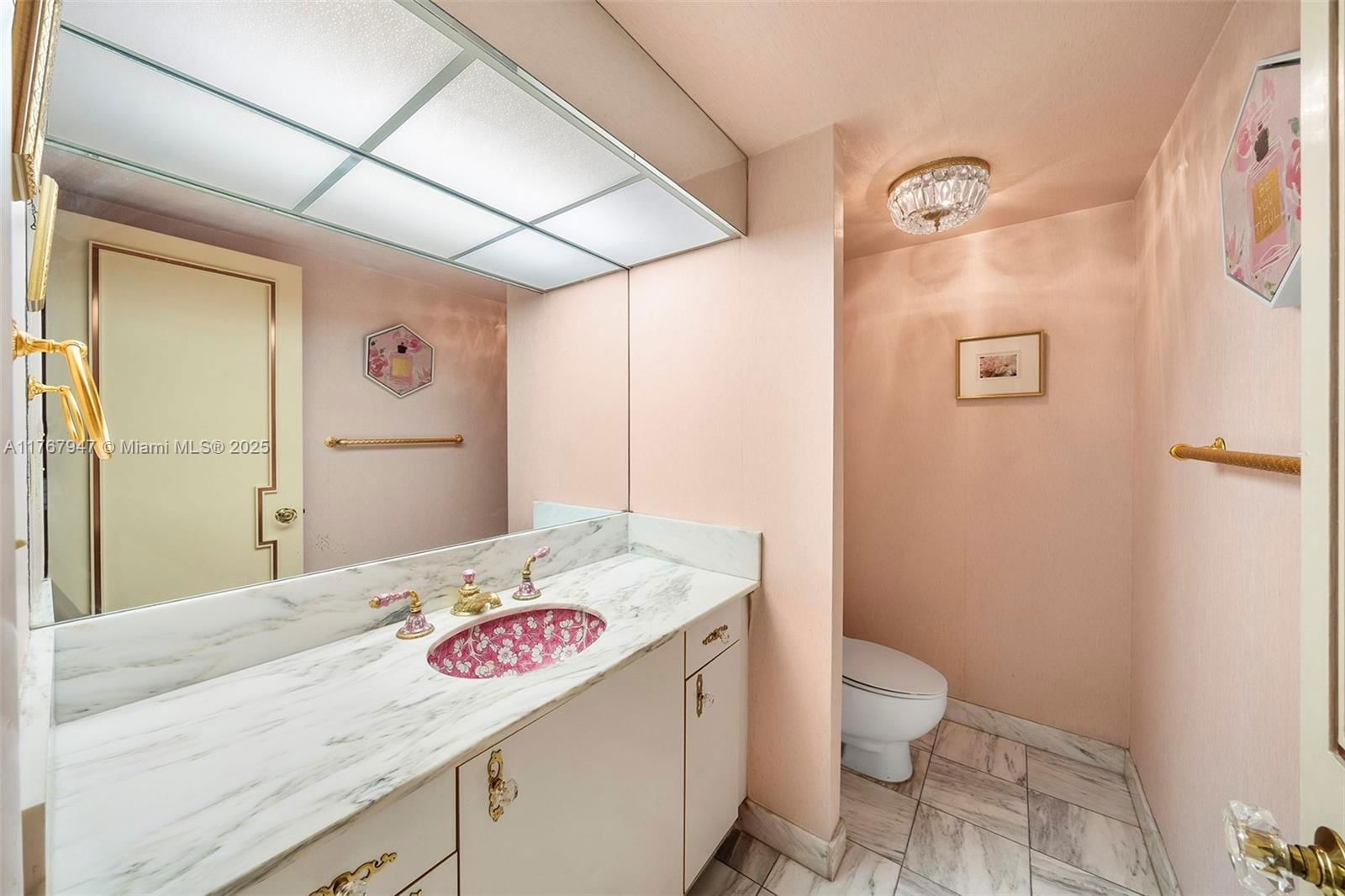 Real estate property located at 5500 Collins Ave #304, Miami-dade, Towerhouse Condo, Miami Beach, FL