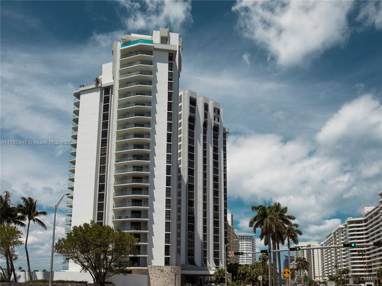 Real estate property located at 5500 Collins Ave #304, Miami-dade, Towerhouse Condo, Miami Beach, FL