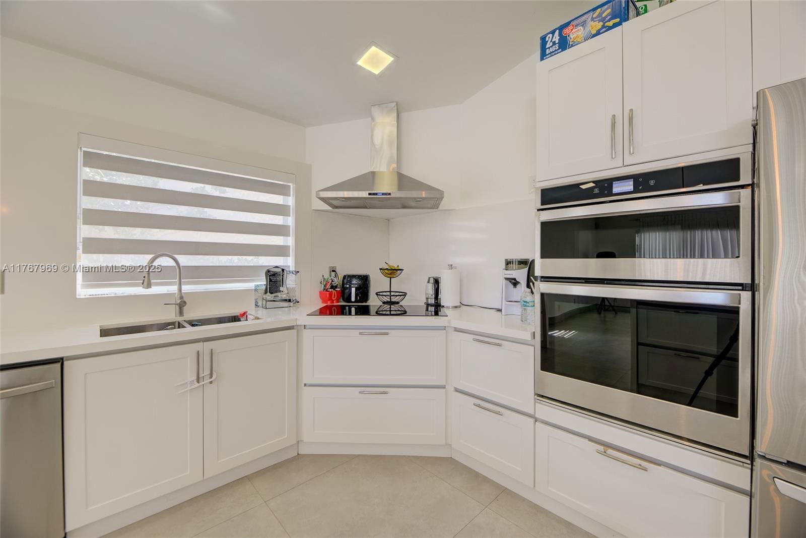 Real estate property located at 4942 32nd Way, Broward, Banyan Oakridge Plat, Hollywood, FL
