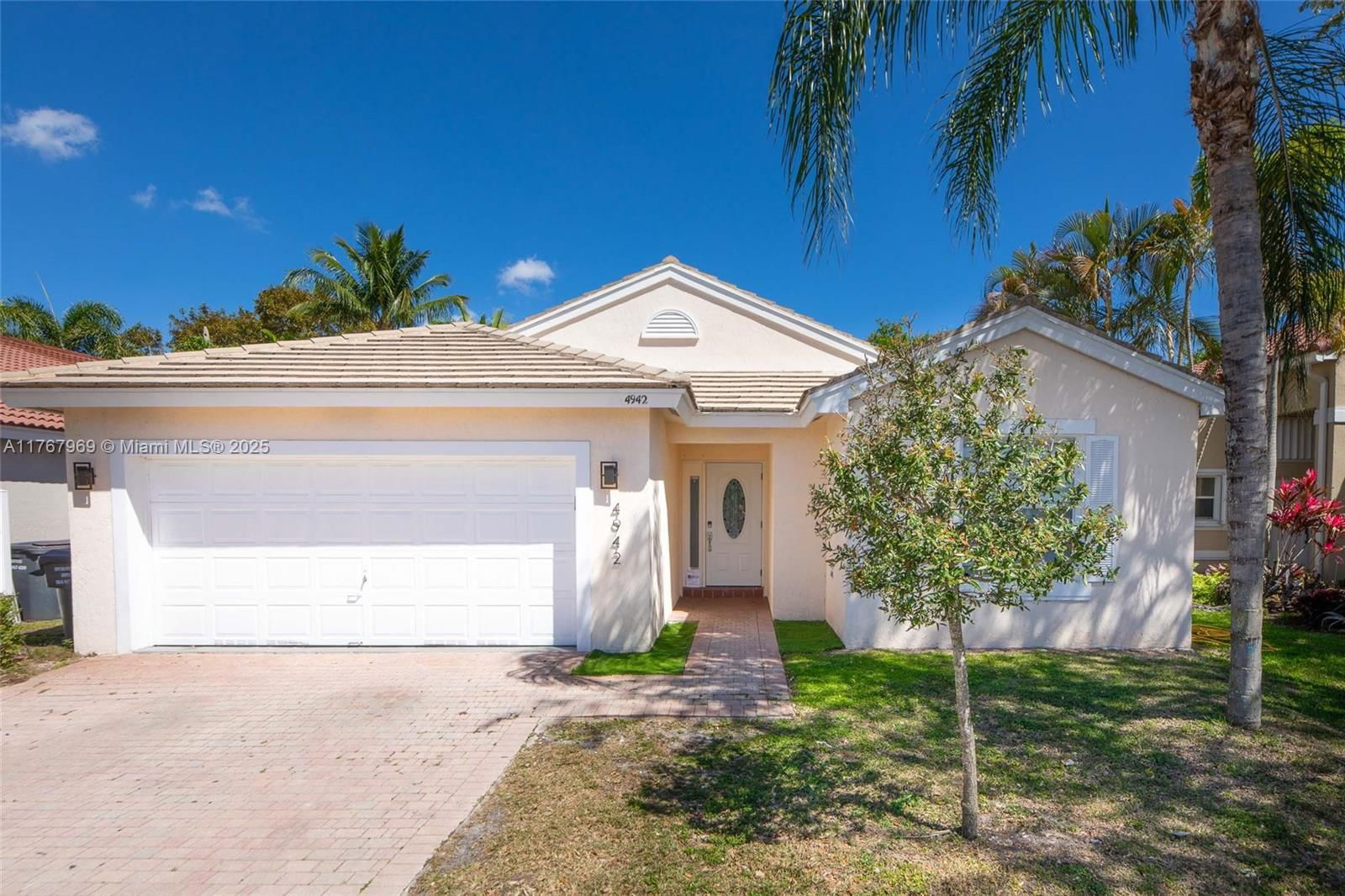 Real estate property located at 4942 32nd Way, Broward, Banyan Oakridge Plat, Hollywood, FL