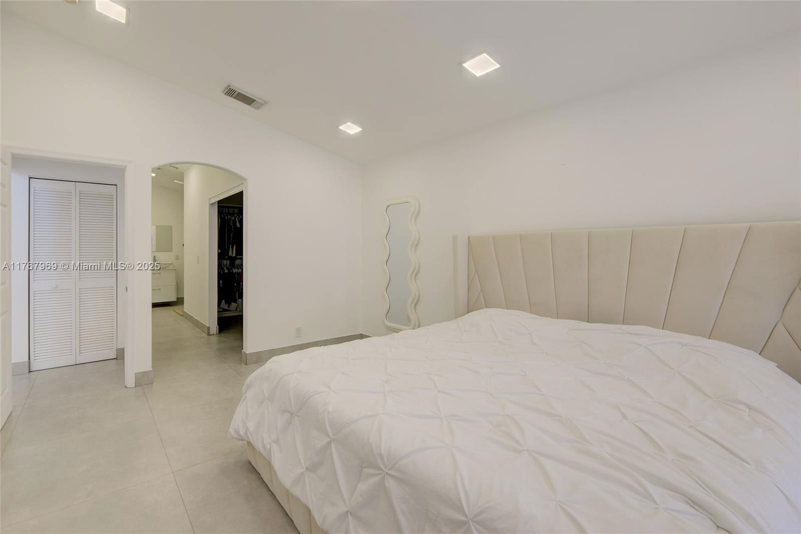 Real estate property located at 4942 32nd Way, Broward, Banyan Oakridge Plat, Hollywood, FL