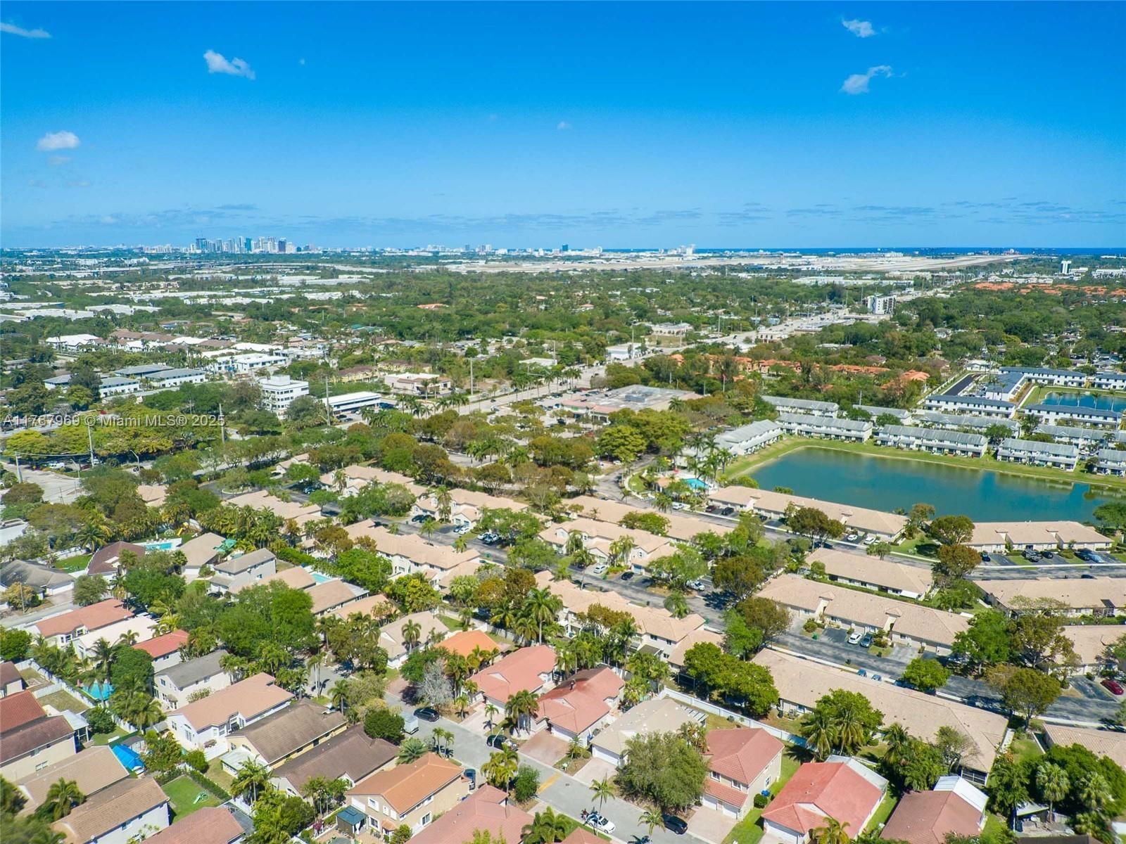 Real estate property located at 4942 32nd Way, Broward, Banyan Oakridge Plat, Hollywood, FL