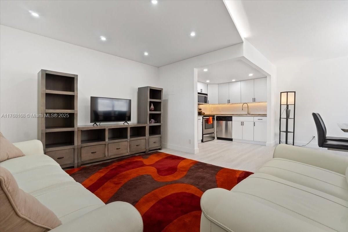 Real estate property located at 590 Brittany M #590, Palm Beach, Kings Point Brittany Cond, Delray Beach, FL