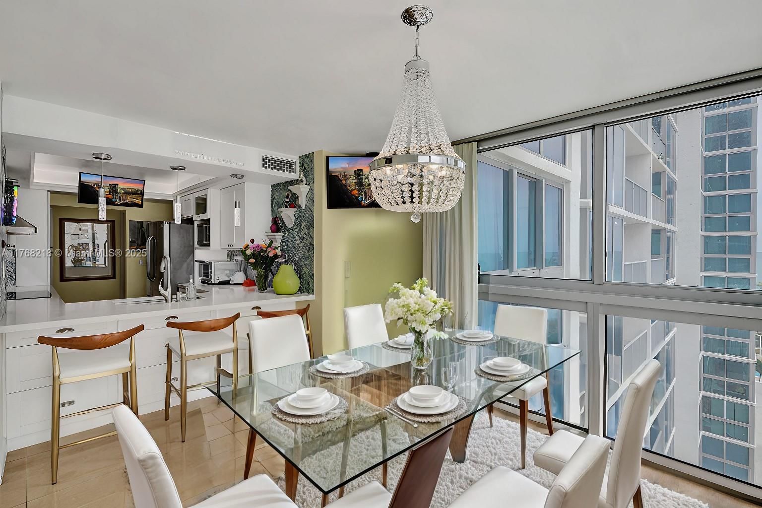 Real estate property located at 2655 Collins Ave #904, Miami-dade, Mirasol Ocean Towers Cond, Miami Beach, FL