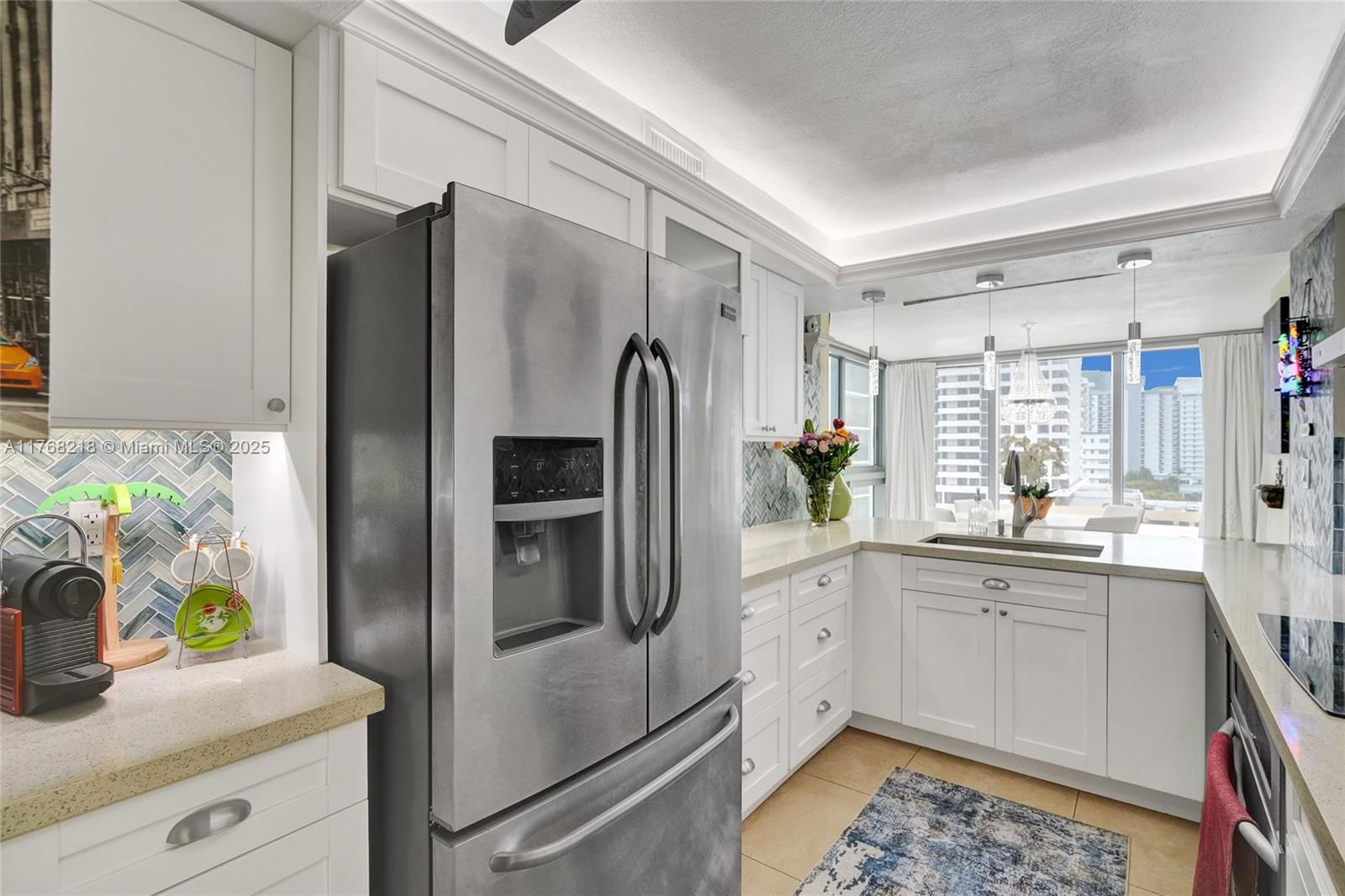 Real estate property located at 2655 Collins Ave #904, Miami-dade, Mirasol Ocean Towers Cond, Miami Beach, FL