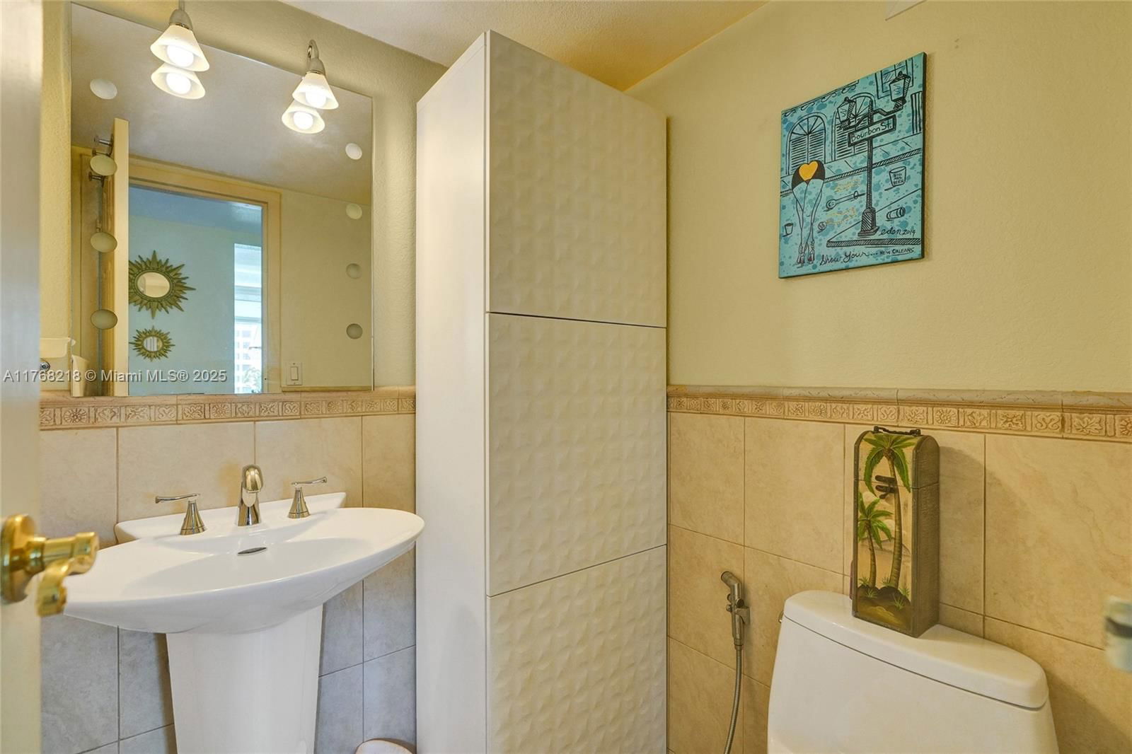 Real estate property located at 2655 Collins Ave #904, Miami-dade, Mirasol Ocean Towers Cond, Miami Beach, FL