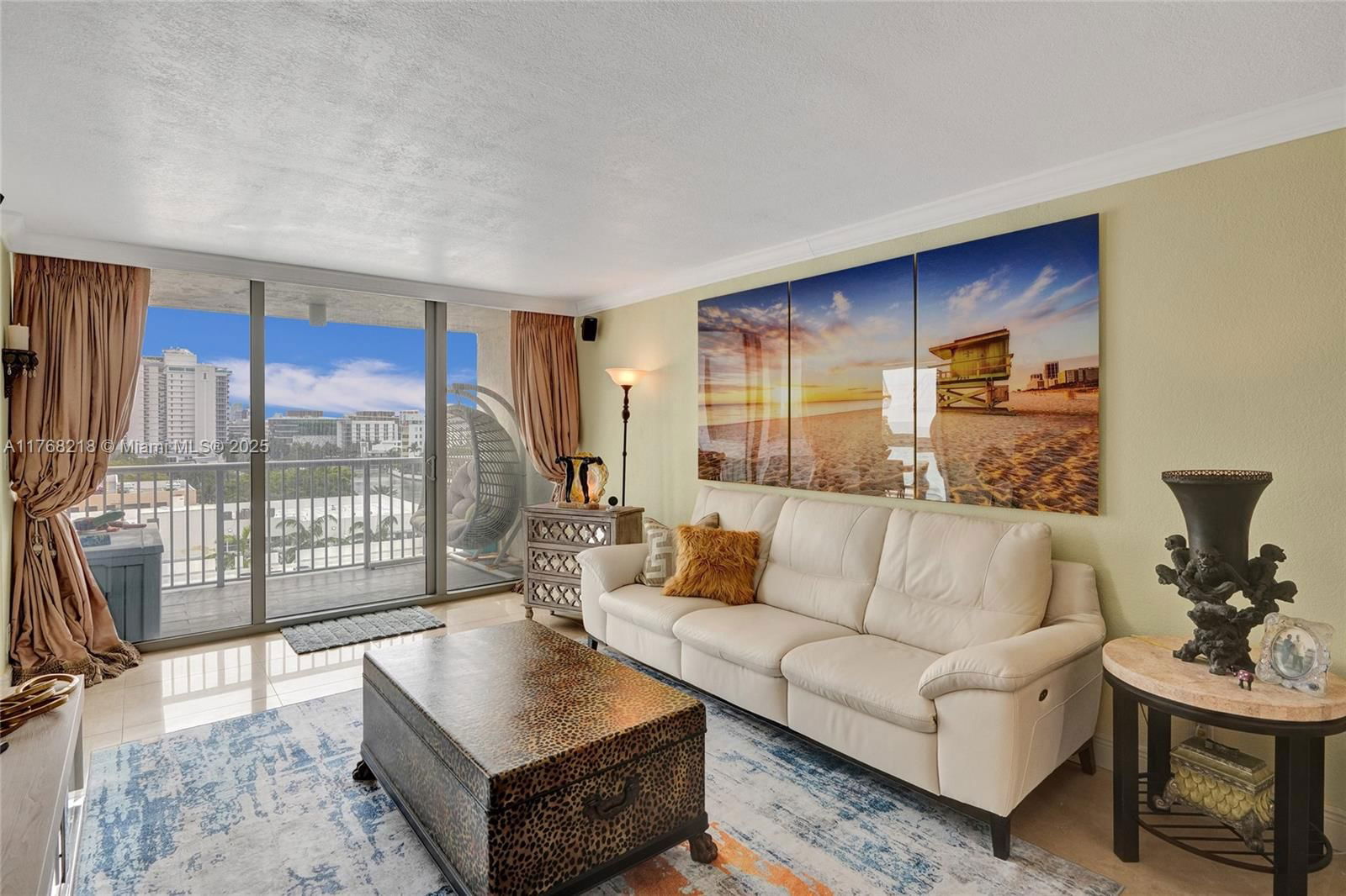 Real estate property located at 2655 Collins Ave #904, Miami-dade, Mirasol Ocean Towers Cond, Miami Beach, FL