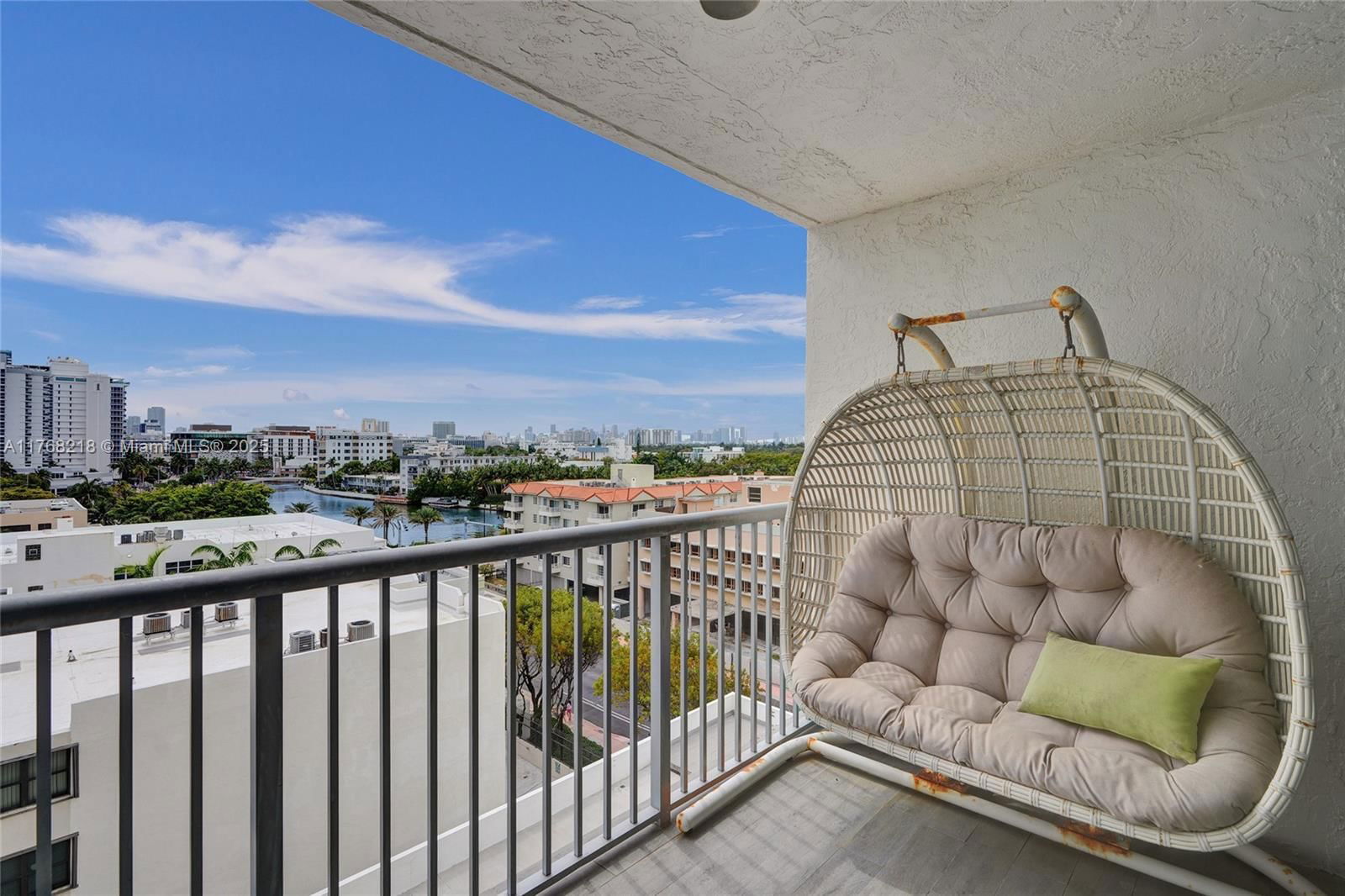 Real estate property located at 2655 Collins Ave #904, Miami-dade, Mirasol Ocean Towers Cond, Miami Beach, FL