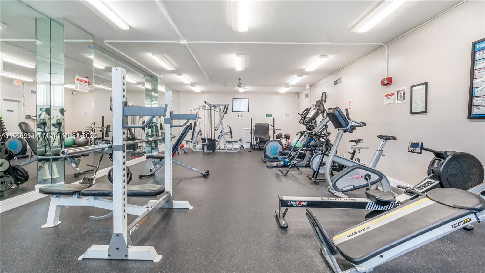 Real estate property located at 2655 Collins Ave #904, Miami-dade, Mirasol Ocean Towers Cond, Miami Beach, FL