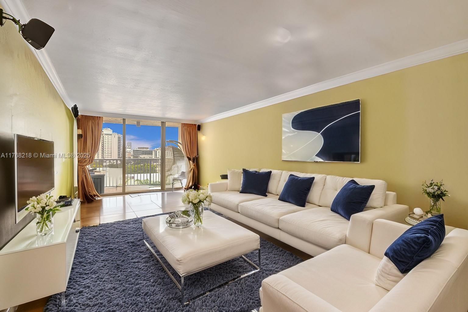 Real estate property located at 2655 Collins Ave #904, Miami-dade, Mirasol Ocean Towers Cond, Miami Beach, FL