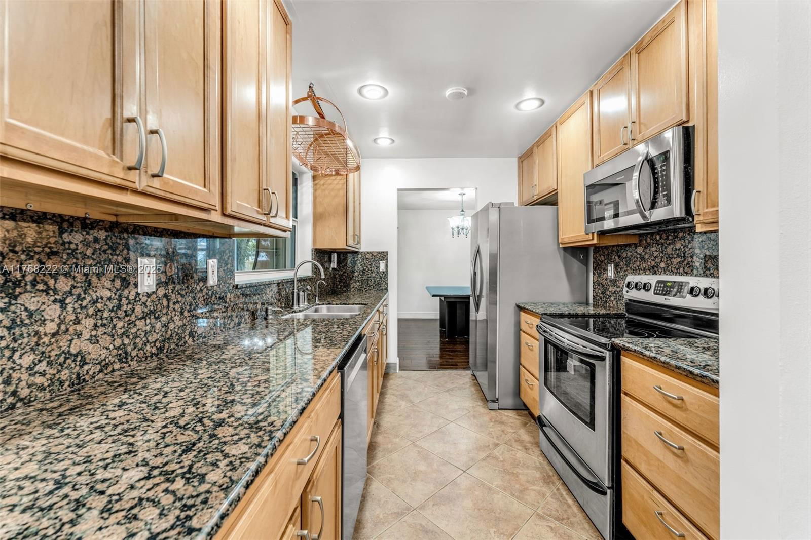 Real estate property located at 240 19th St, Miami-dade, Pine Manor Part One, Homestead, FL