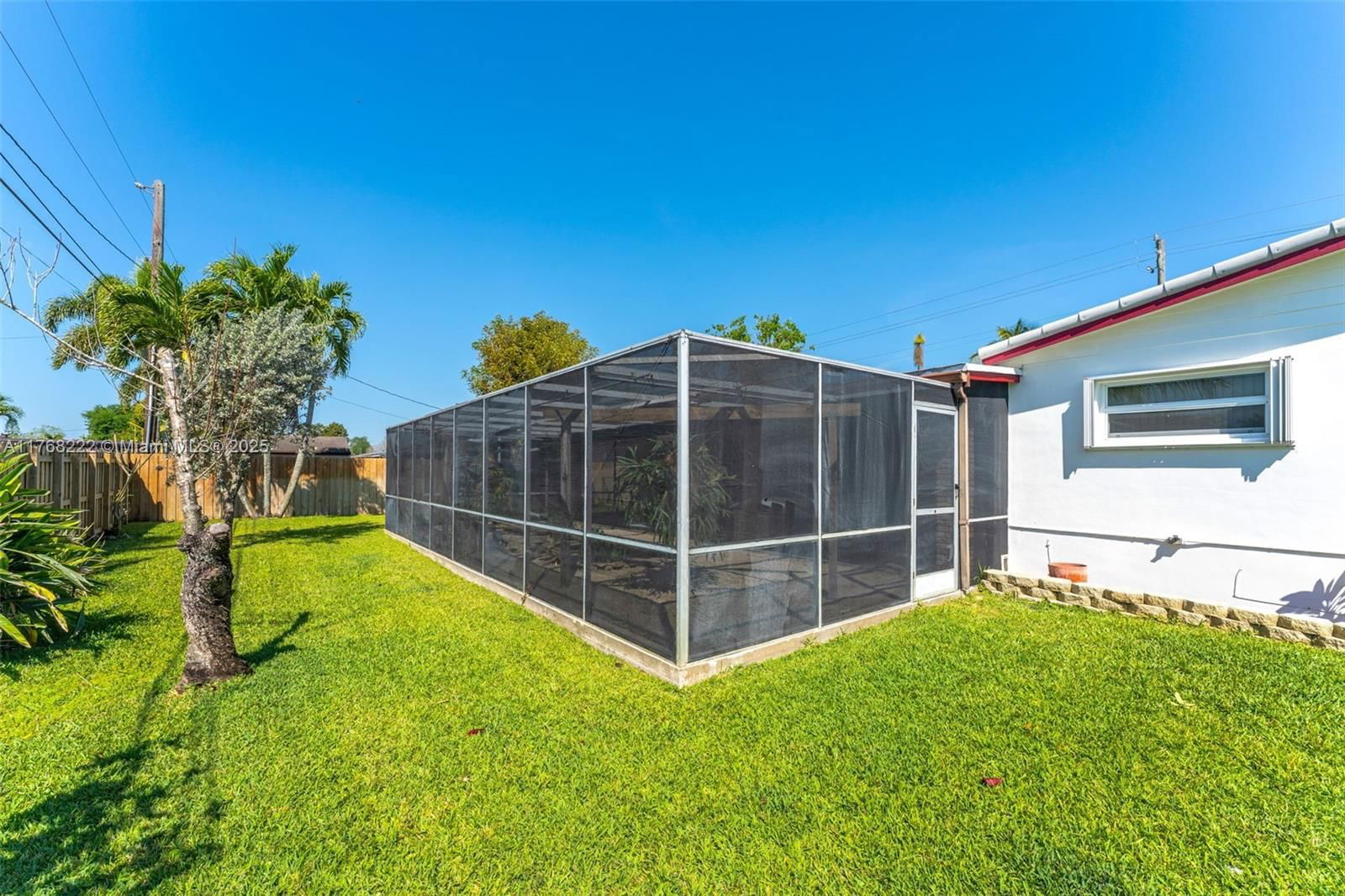 Real estate property located at 240 19th St, Miami-dade, Pine Manor Part One, Homestead, FL