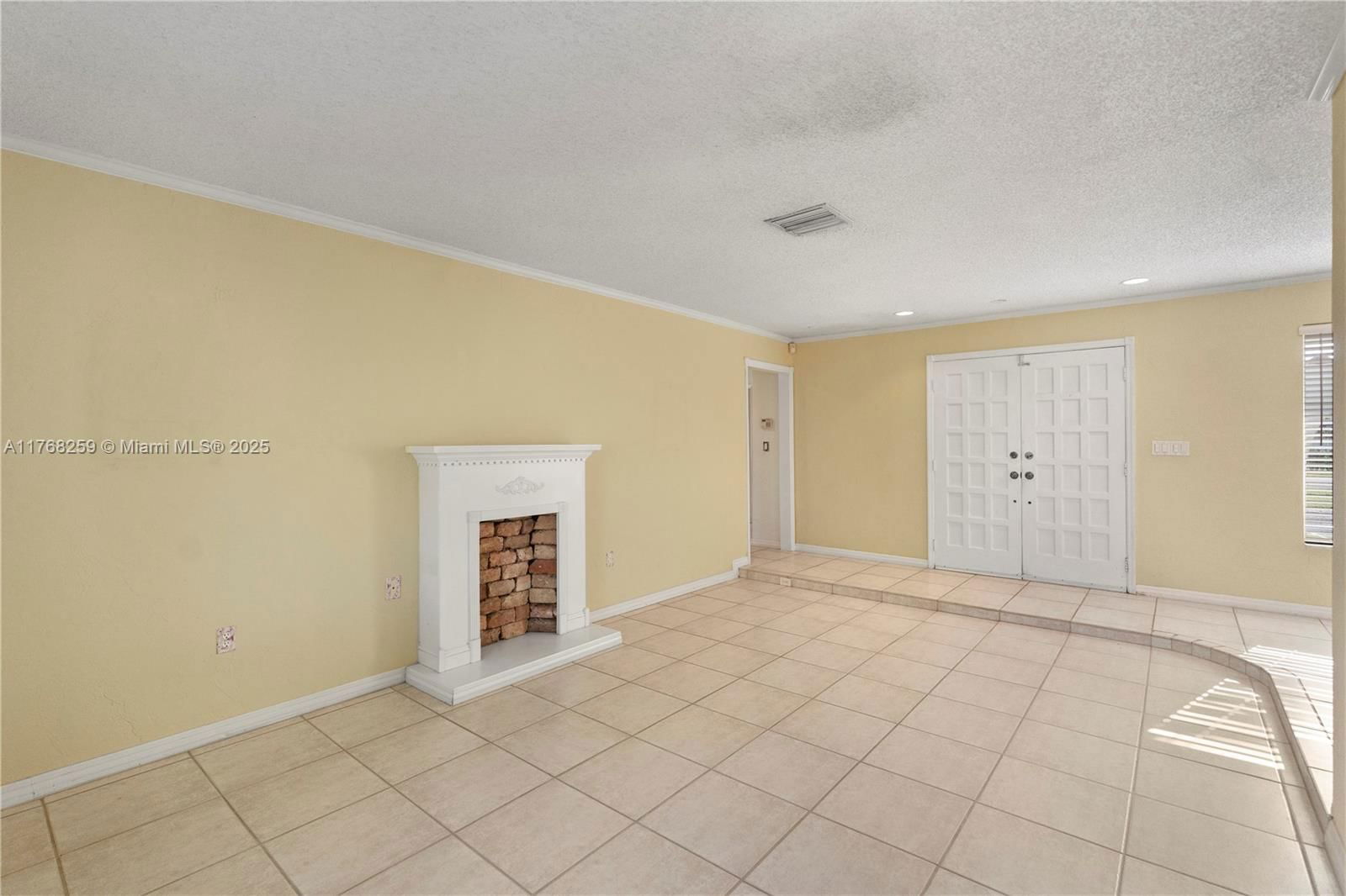Real estate property located at 7450 100th Ct, Miami-dade, Villas Of Sunset Park, Miami, FL