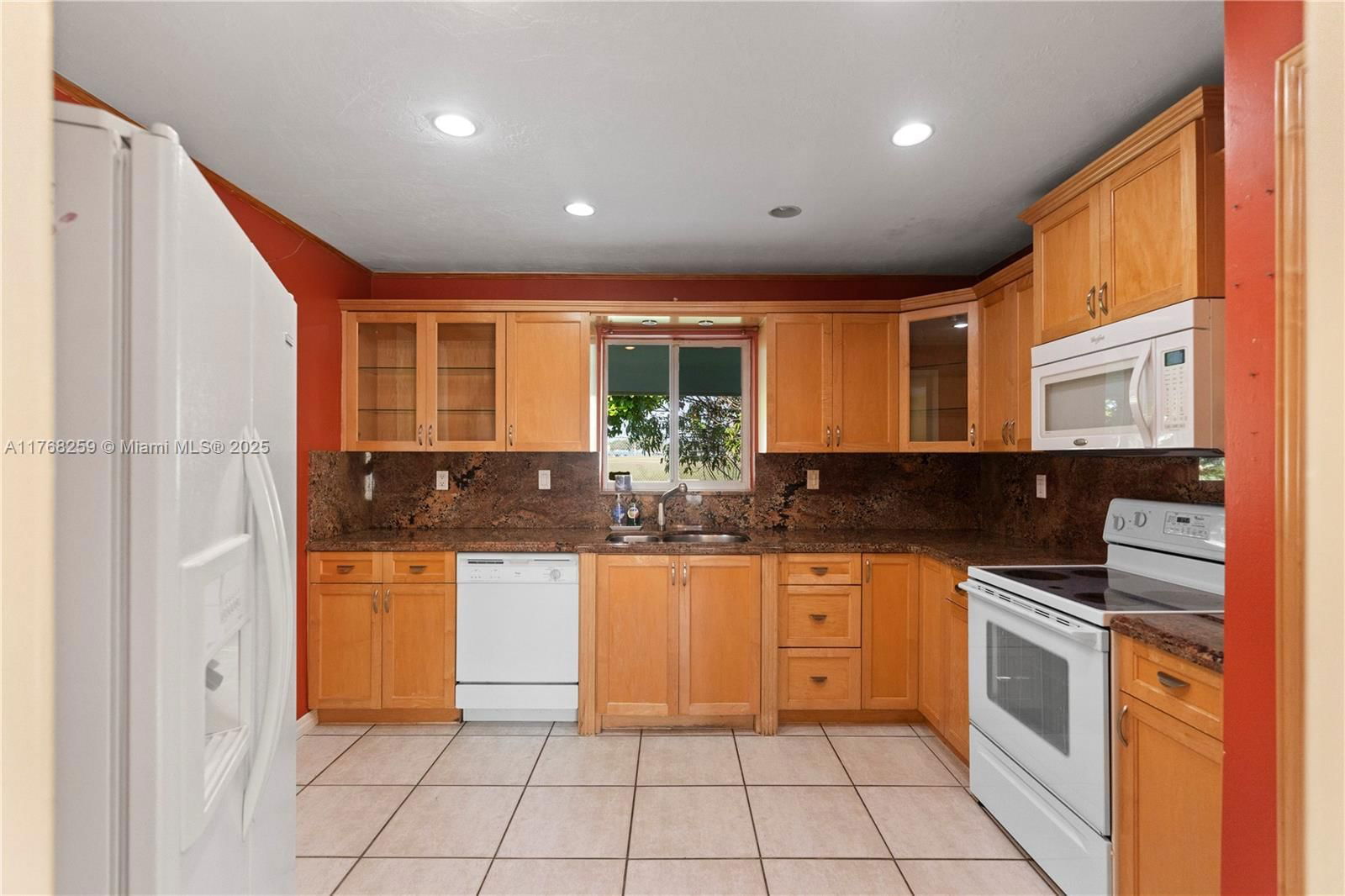 Real estate property located at 7450 100th Ct, Miami-dade, Villas Of Sunset Park, Miami, FL