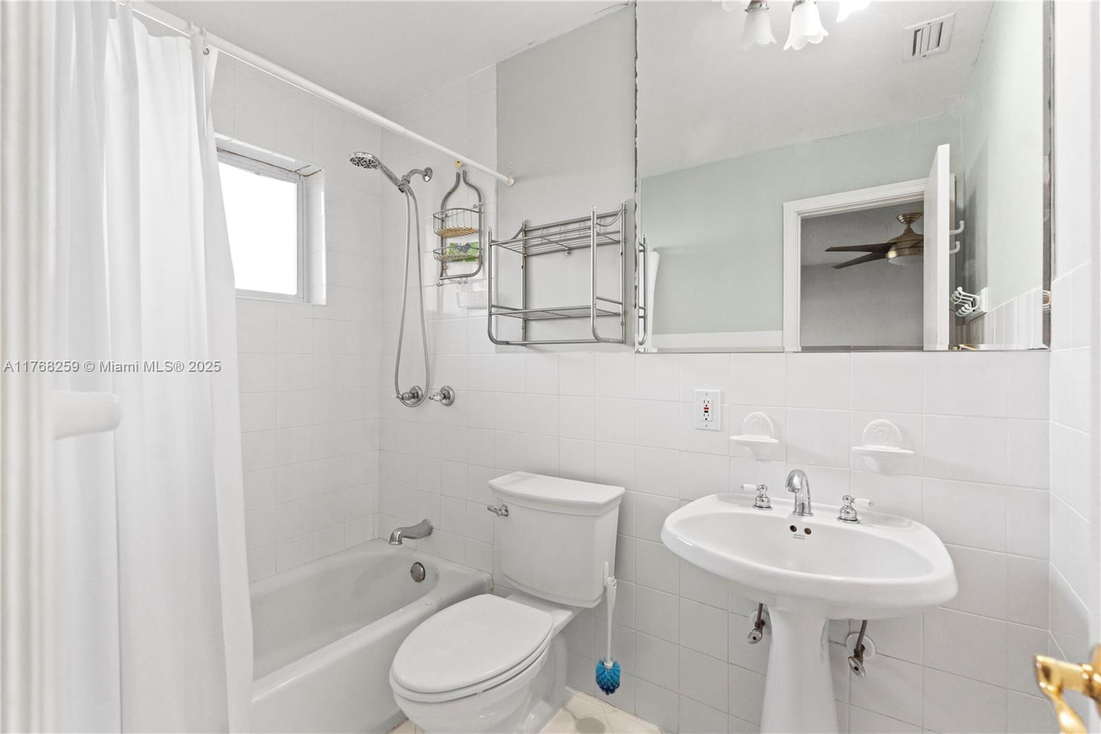 Real estate property located at 7450 100th Ct, Miami-dade, Villas Of Sunset Park, Miami, FL