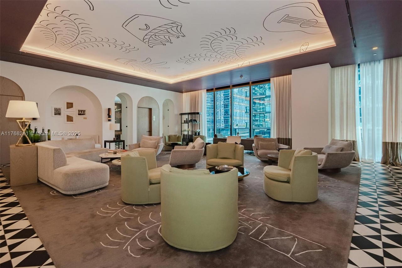 Real estate property located at 801 Miami Ave #2102, Miami-dade, 801 Sma Residences Condo, Miami, FL
