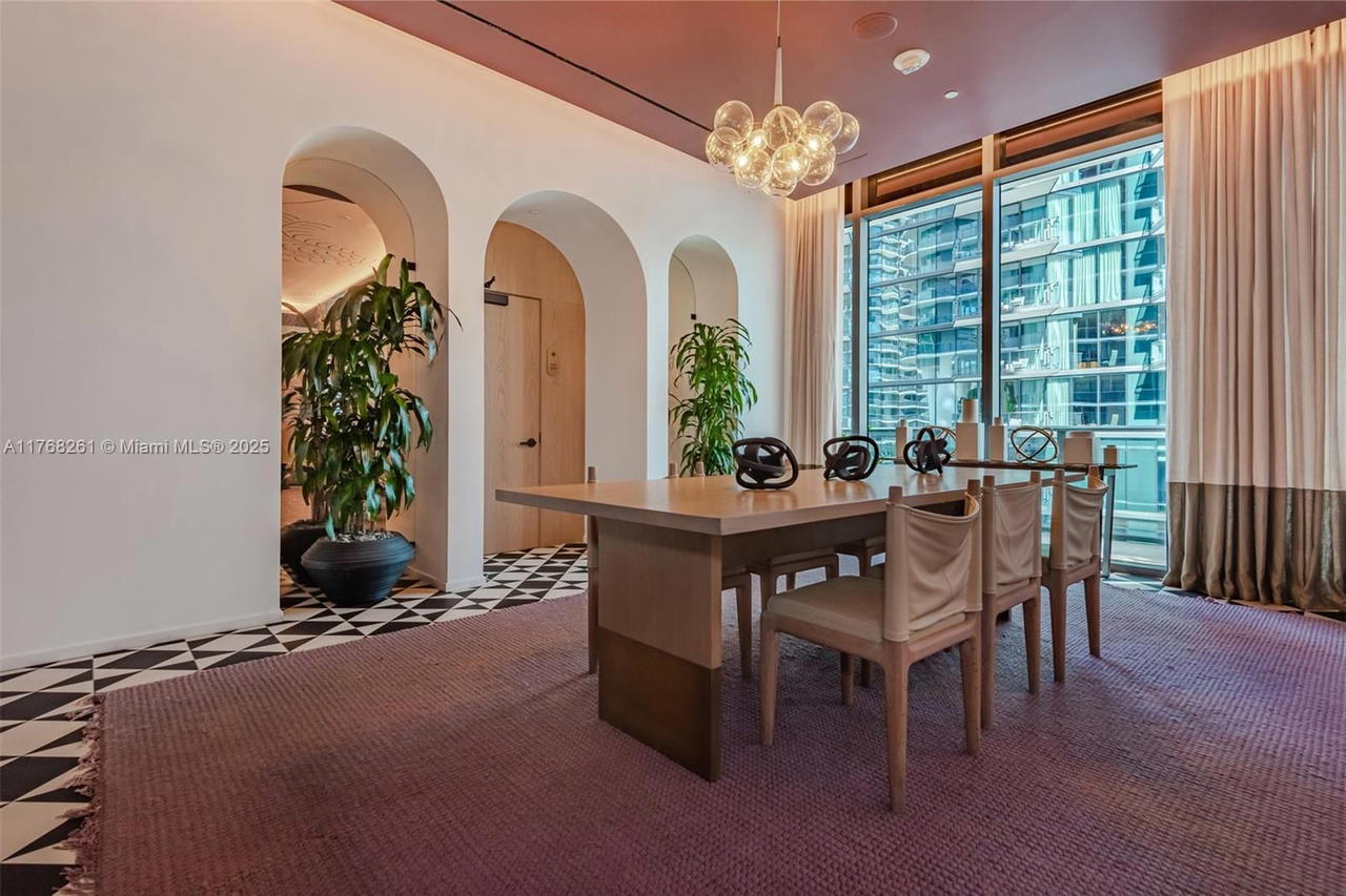 Real estate property located at 801 Miami Ave #2102, Miami-dade, 801 Sma Residences Condo, Miami, FL