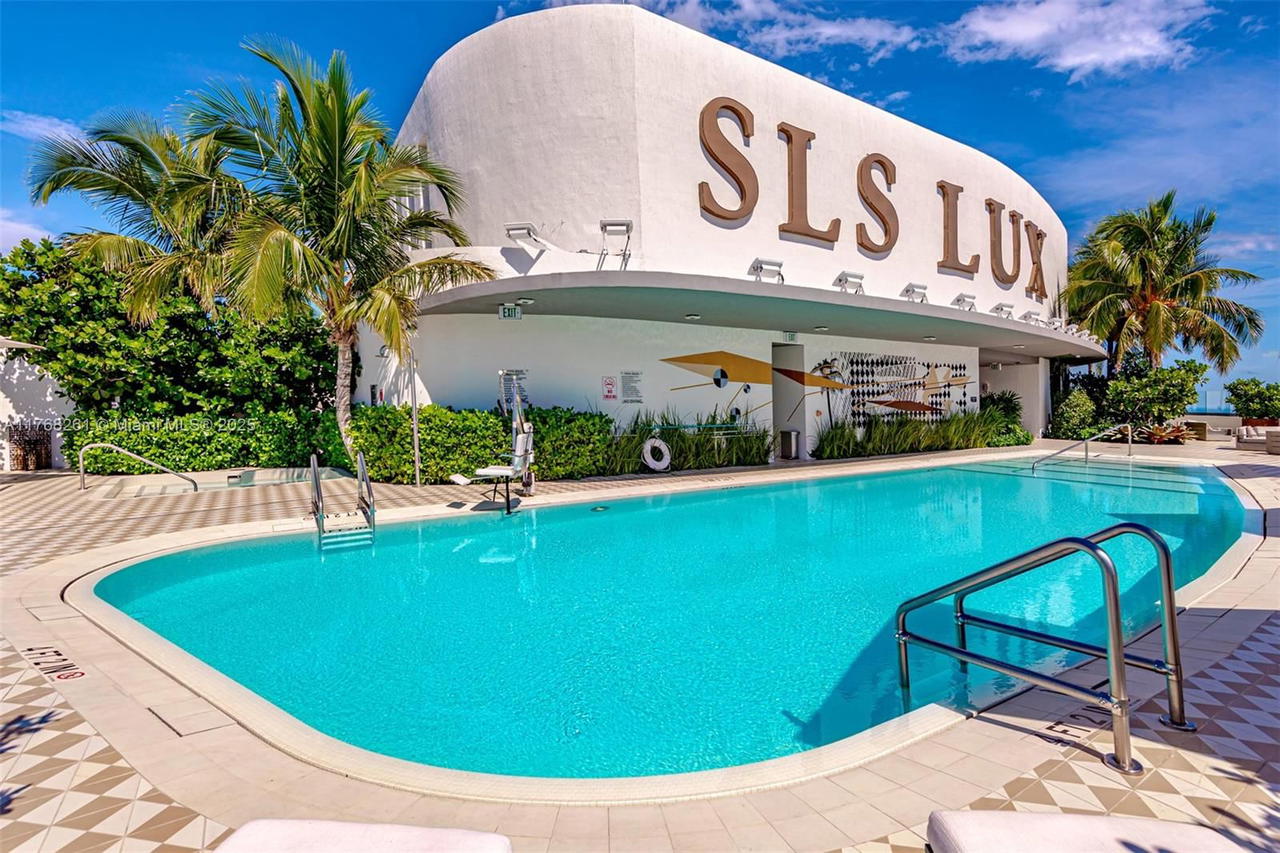Real estate property located at 801 Miami Ave #2102, Miami-dade, 801 Sma Residences Condo, Miami, FL