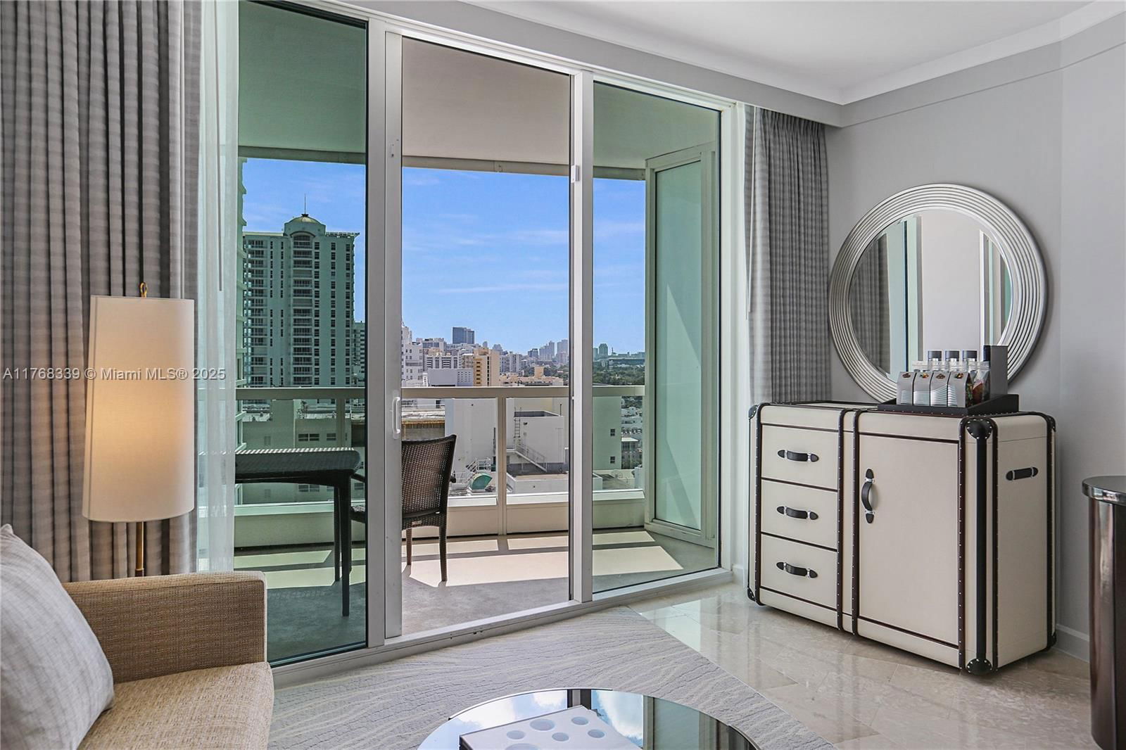 Real estate property located at 4391 Collins Ave #1415, Miami-dade, Fontainebleau Iii, Miami Beach, FL