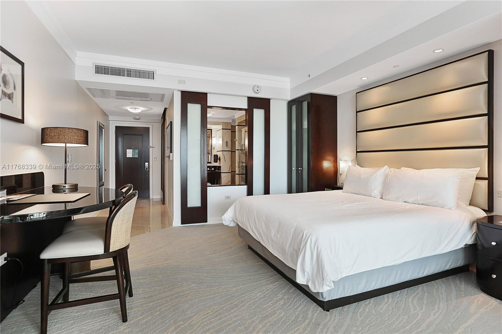 Real estate property located at 4391 Collins Ave #1415, Miami-dade, Fontainebleau Iii, Miami Beach, FL