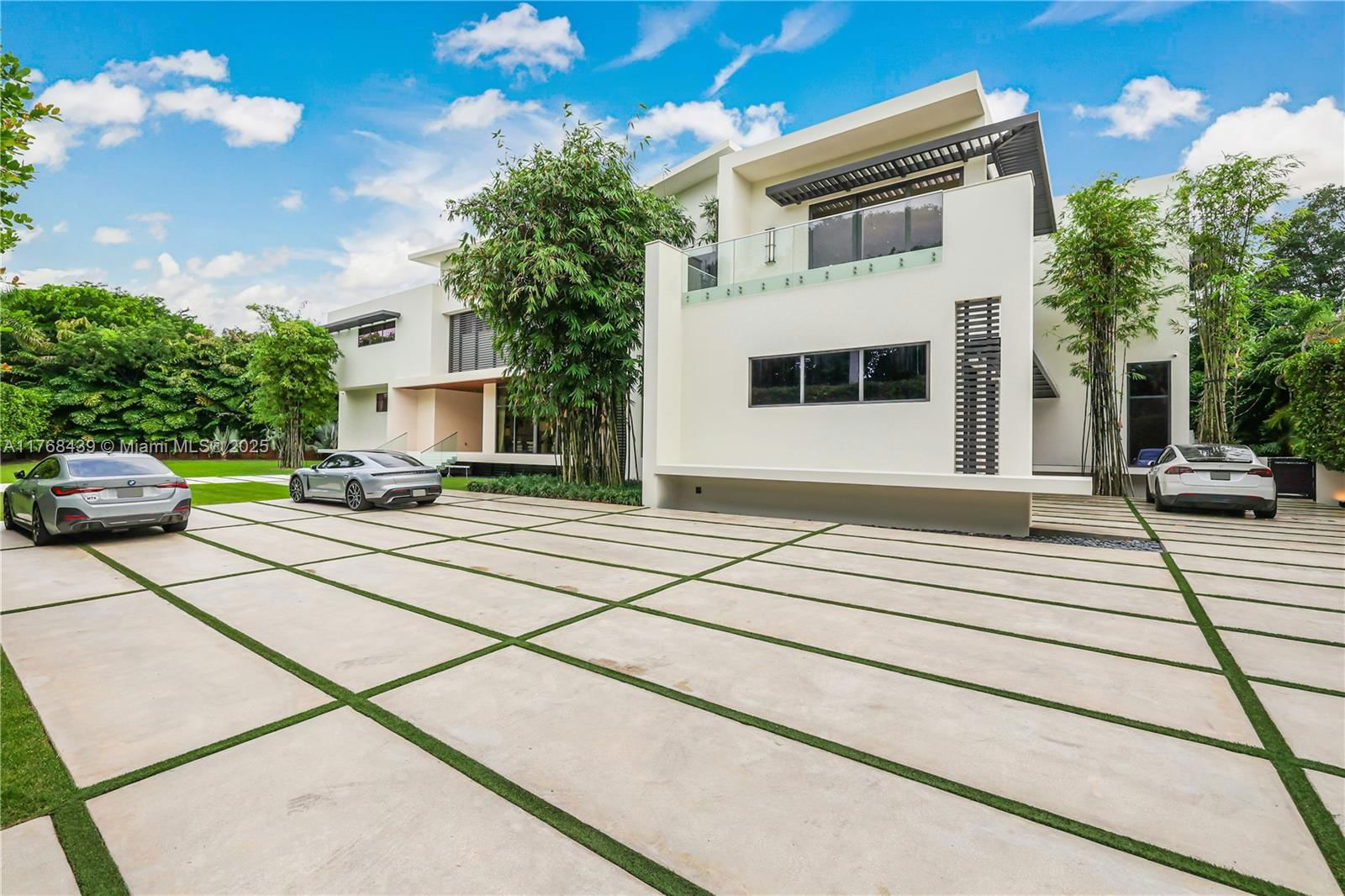 Real estate property located at 4780 86th Ter, Miami-dade, Collins Manor, Miami, FL