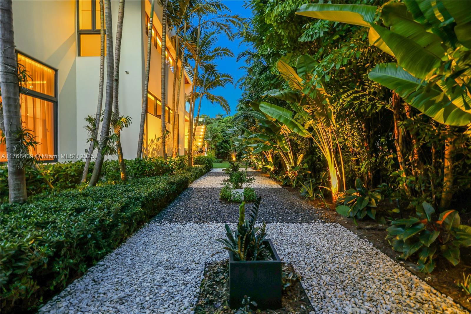 Real estate property located at 4780 86th Ter, Miami-dade, Collins Manor, Miami, FL
