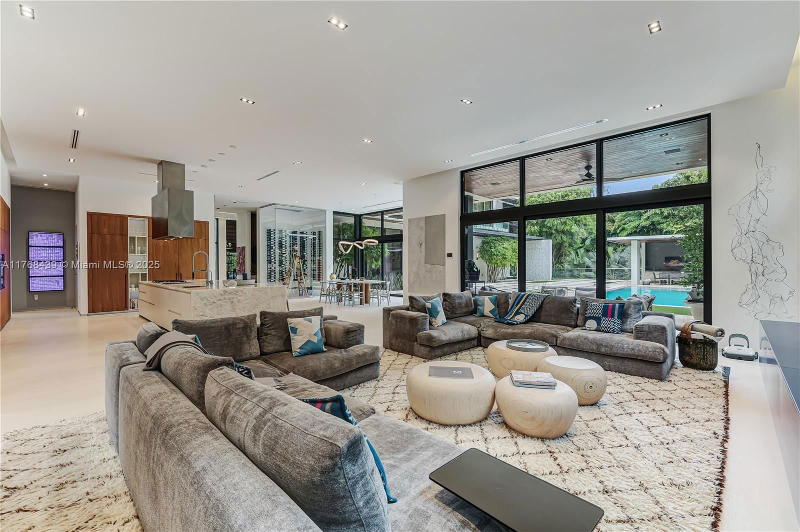 Real estate property located at 4780 86th Ter, Miami-dade, Collins Manor, Miami, FL