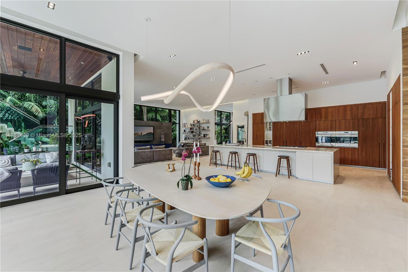 Real estate property located at 4780 86th Ter, Miami-dade, Collins Manor, Miami, FL