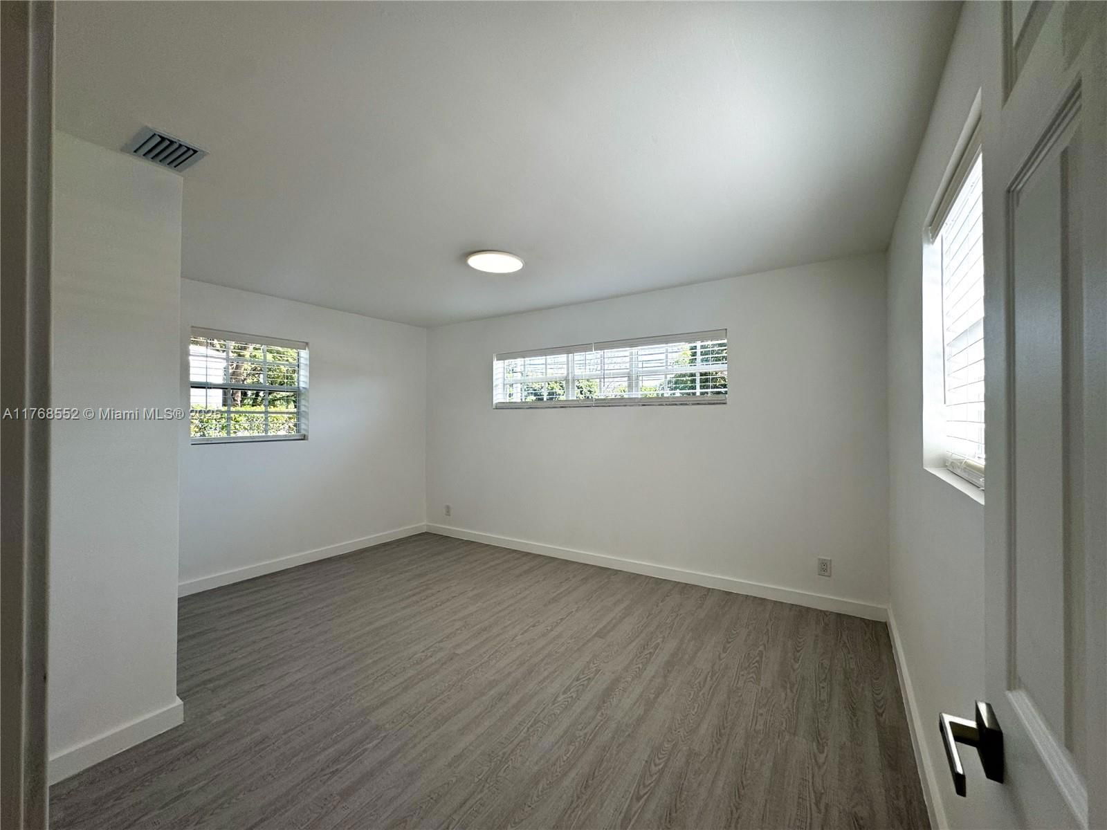 Real estate property located at 3721 Riverland Rd, Broward, Fairfax Brolliar Add Sec, Fort Lauderdale, FL