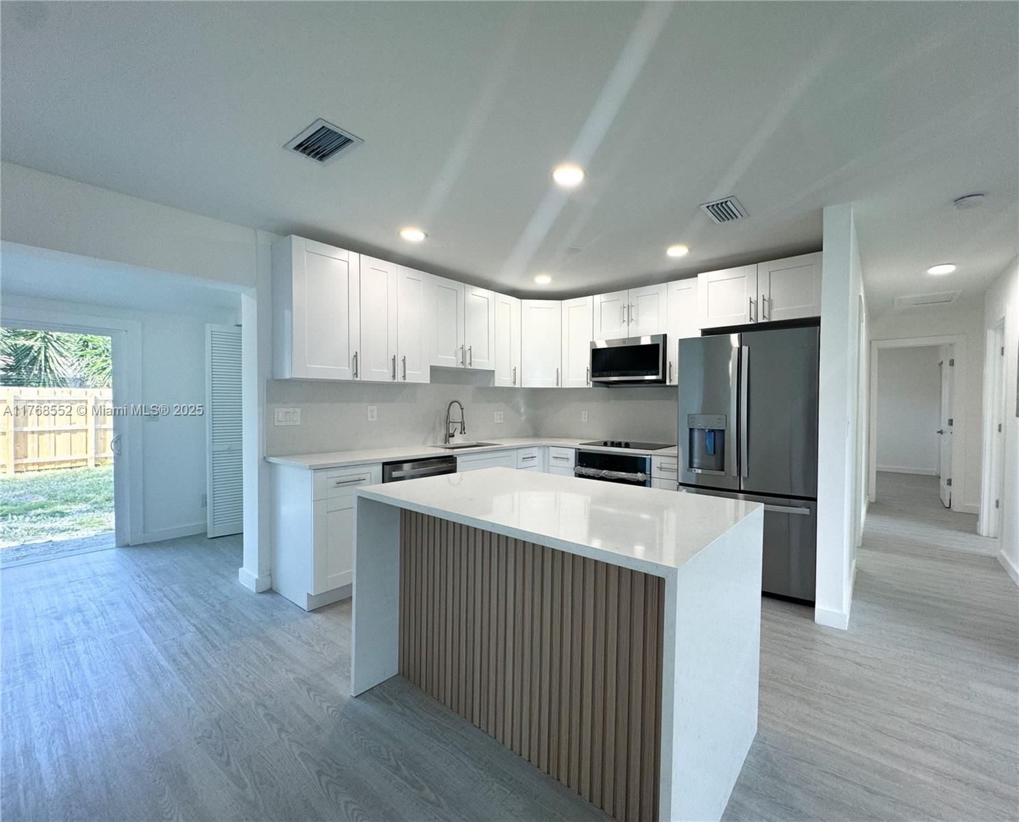 Real estate property located at 3721 Riverland Rd, Broward, Fairfax Brolliar Add Sec, Fort Lauderdale, FL