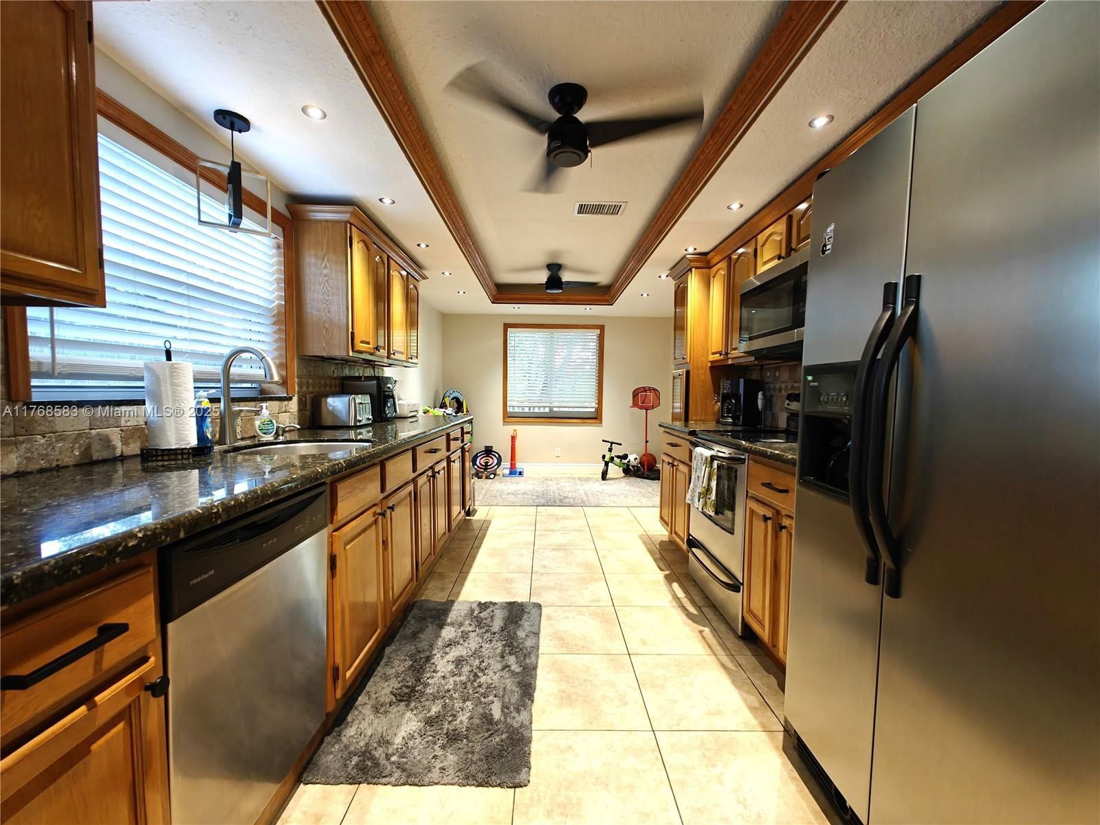 Real estate property located at 6480 7th Pl, Broward, Kimberly Village Section, North Lauderdale, FL