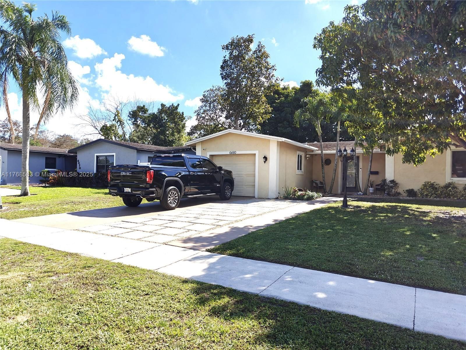 Real estate property located at 6480 7th Pl, Broward, Kimberly Village Section, North Lauderdale, FL