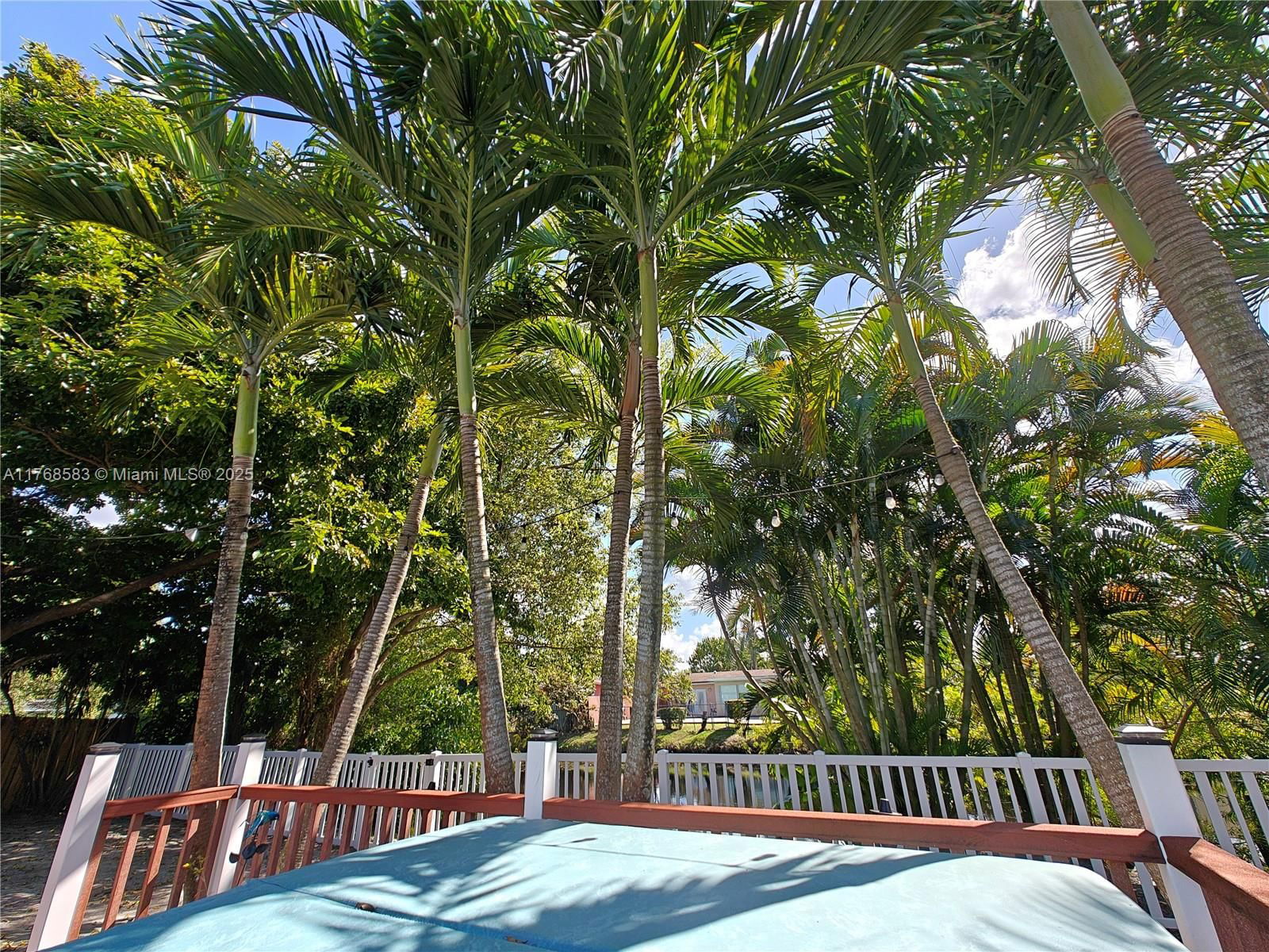 Real estate property located at 6480 7th Pl, Broward, Kimberly Village Section, North Lauderdale, FL