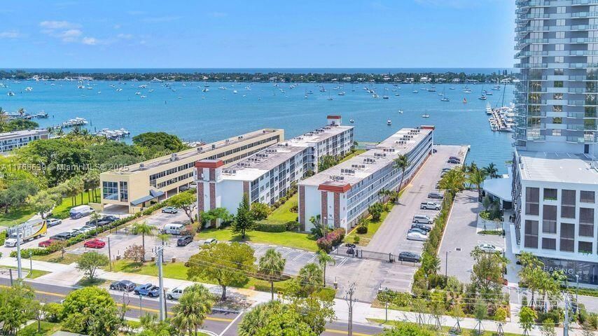 Real estate property located at 4500 Flagler Dr D14, Palm Beach, Regency Surf & Racquet Clu, West Palm Beach, FL