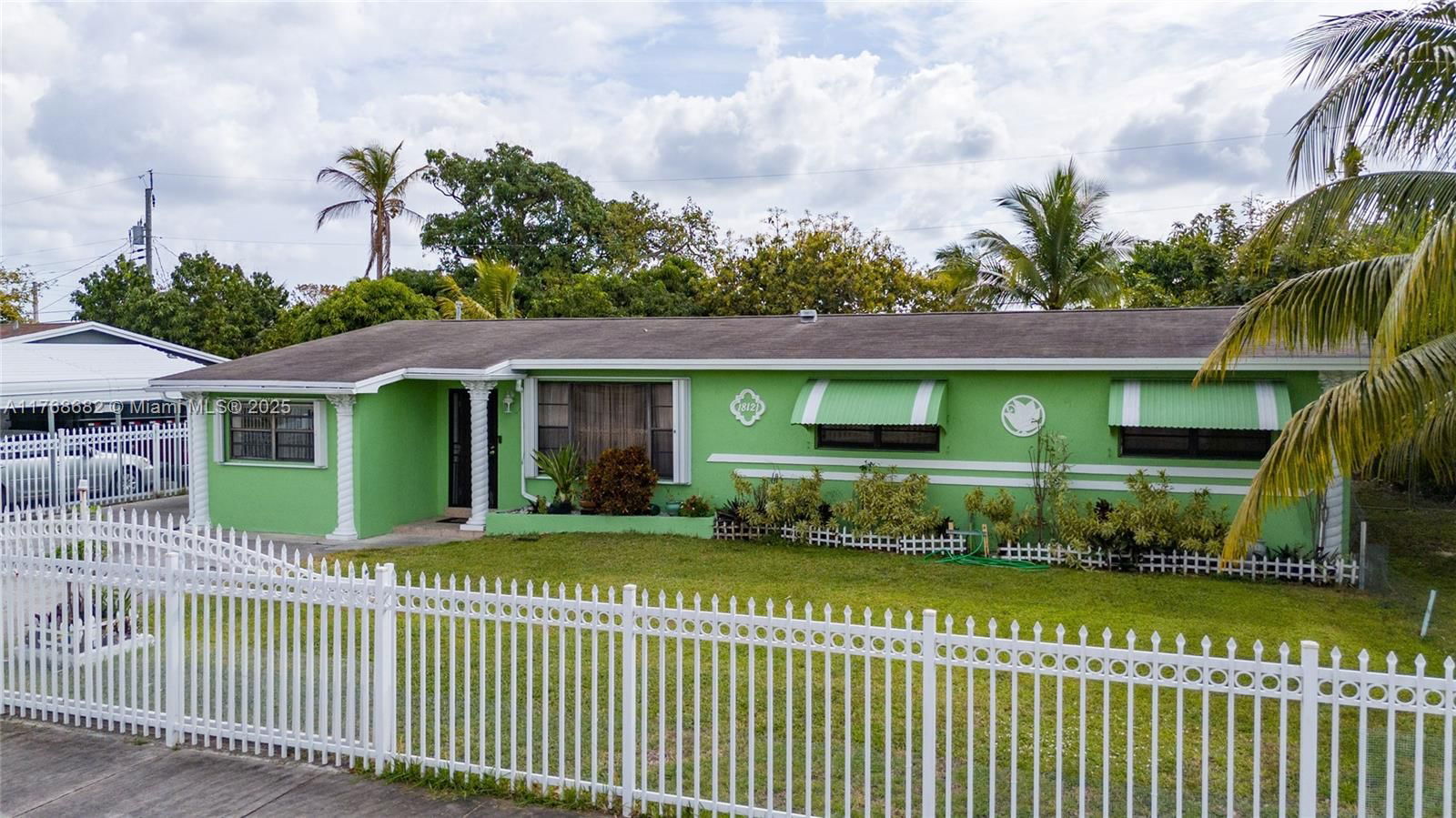Real estate property located at 18121 9th Ave, Miami-dade, Scott Lake Manor Sec 1, Miami Gardens, FL