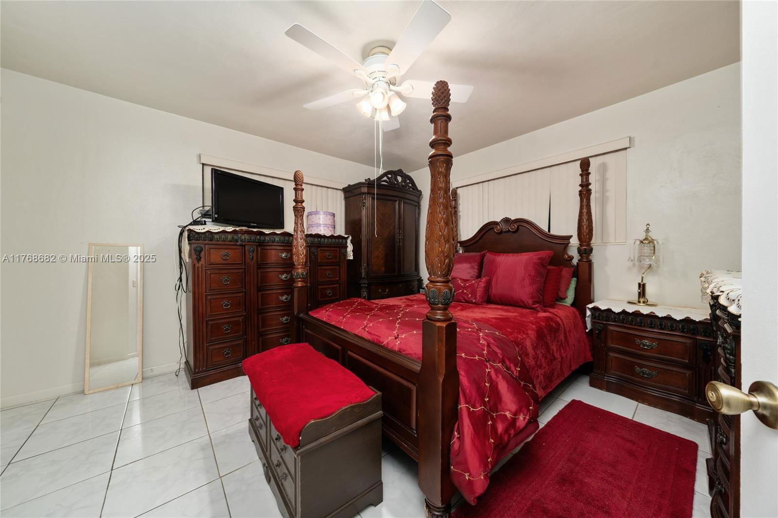 Real estate property located at 18121 9th Ave, Miami-dade, Scott Lake Manor Sec 1, Miami Gardens, FL