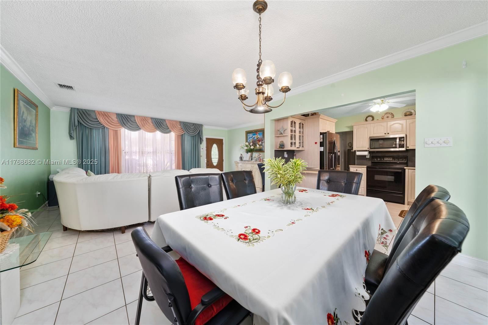 Real estate property located at 18121 9th Ave, Miami-dade, Scott Lake Manor Sec 1, Miami Gardens, FL
