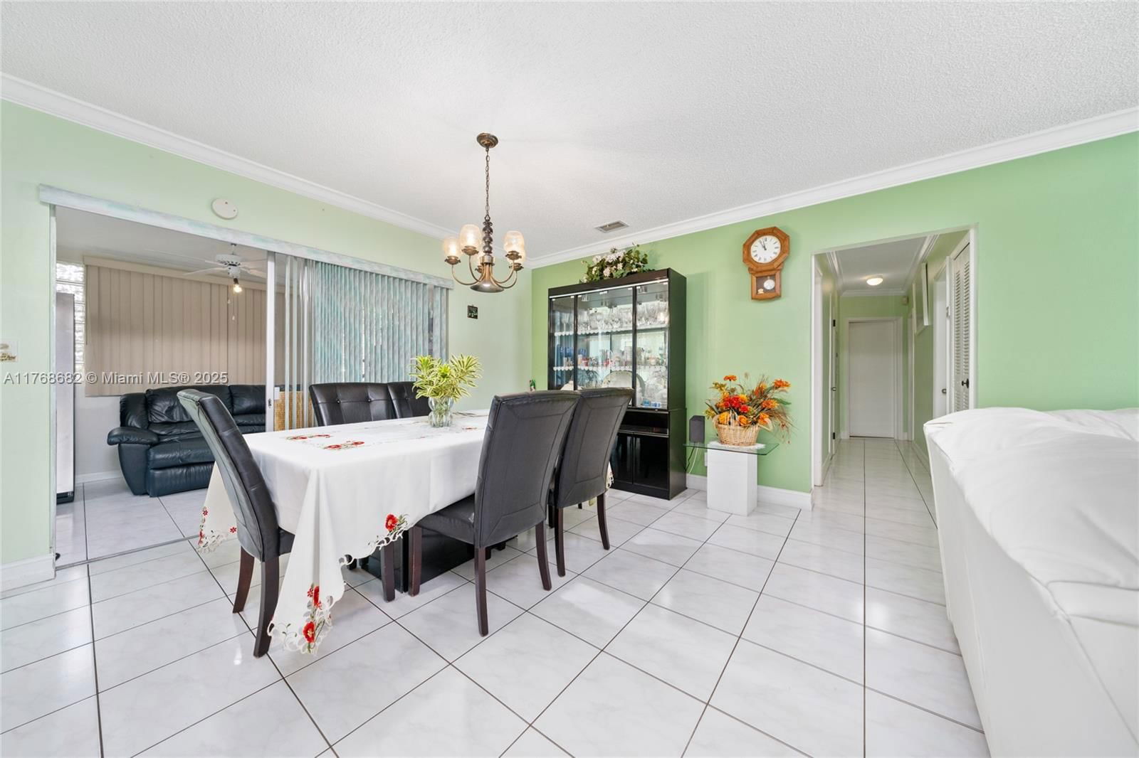 Real estate property located at 18121 9th Ave, Miami-dade, Scott Lake Manor Sec 1, Miami Gardens, FL